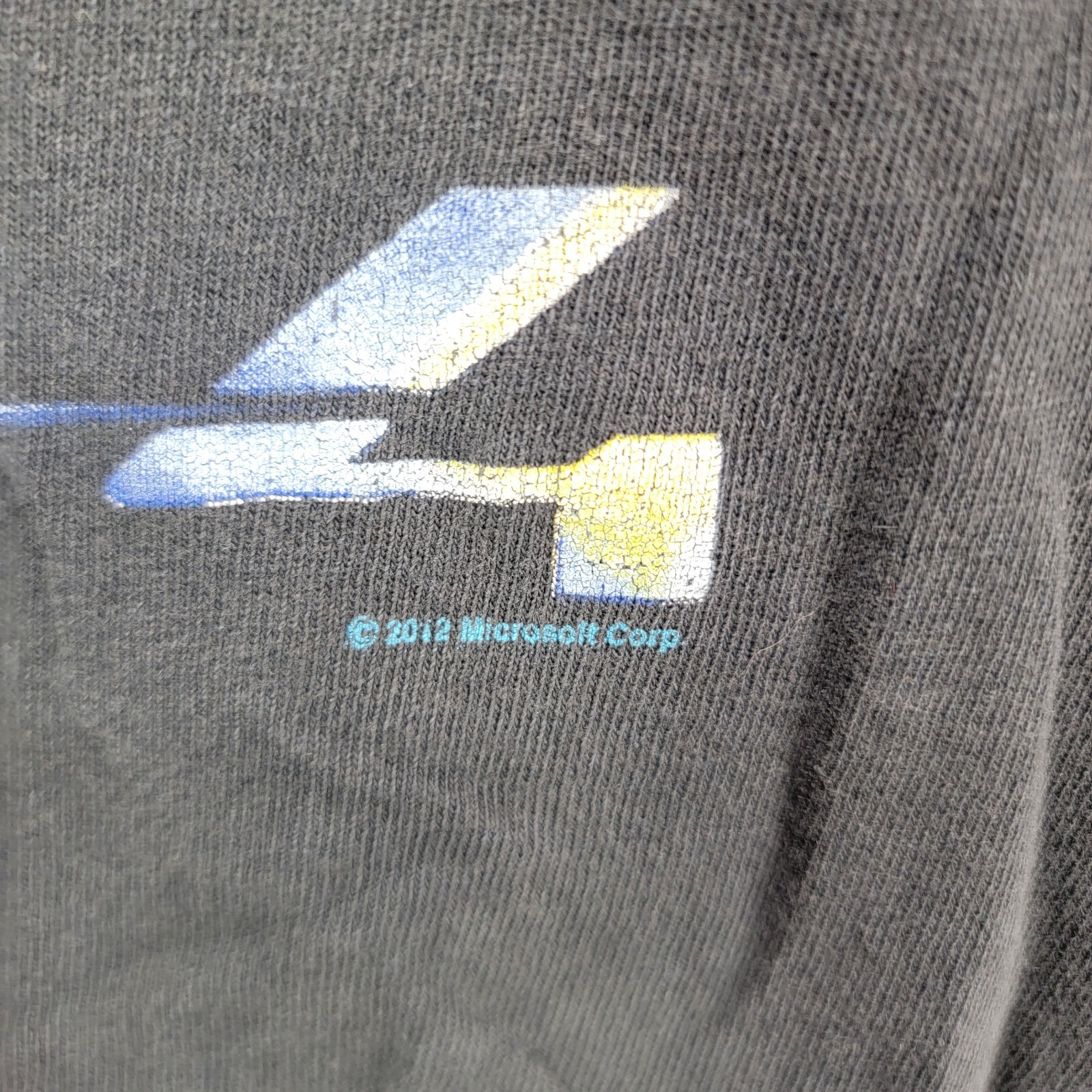 2012 Halo 4 Video Game Promo Shirt adult Size small distressed y2k