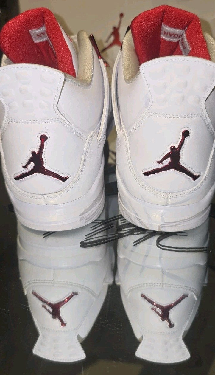 Air Jordan 4 Retro “Metallic Red” (2020) in US Size 15. OG BOX / 9.2/10