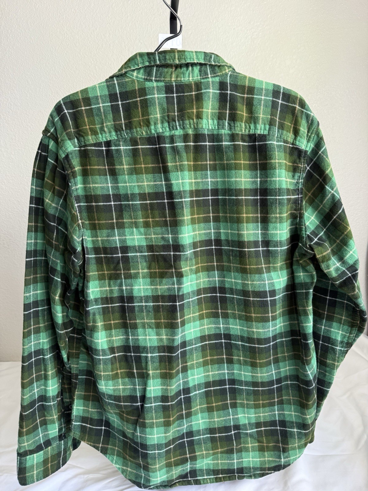 Goodfellow & Co Men’s L Green Plaid Flannel Long Sleeve Point Collar Pockets