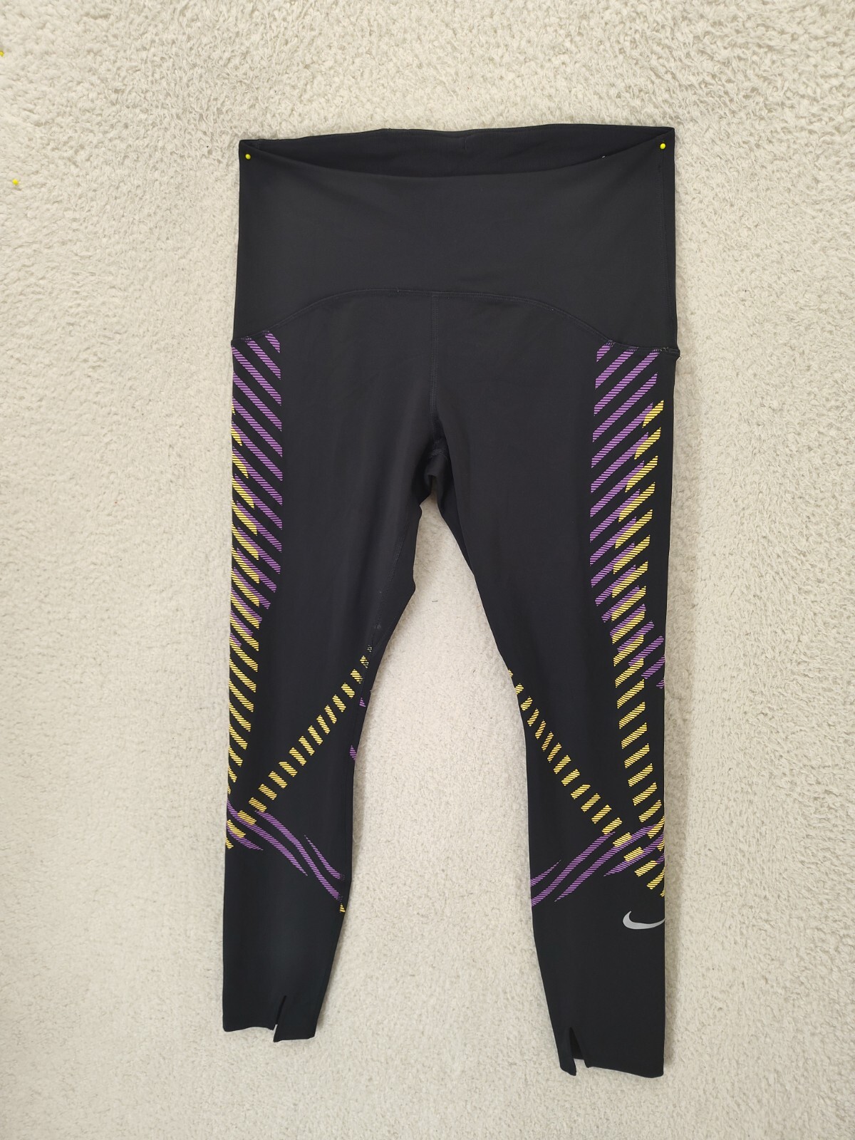 Nike Women Pants Medium Black Printed Poly Blend Pull On Activewear Leggings
