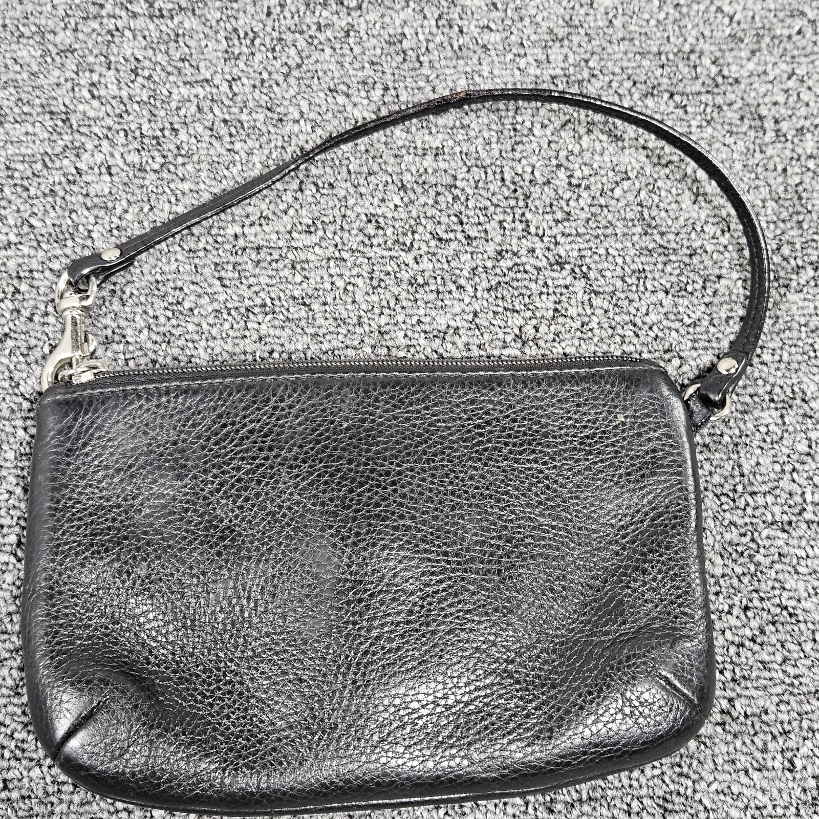 Black Pebbled Leather Turnlock Wristlet Zip Top Clutch Bag with Teal Lining