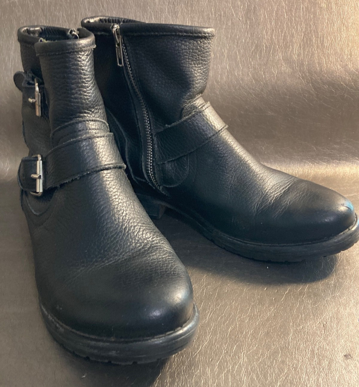 Steve Madden Black Leather Moto Ankle Boots Buckle Accent Side Zip Size 9.5