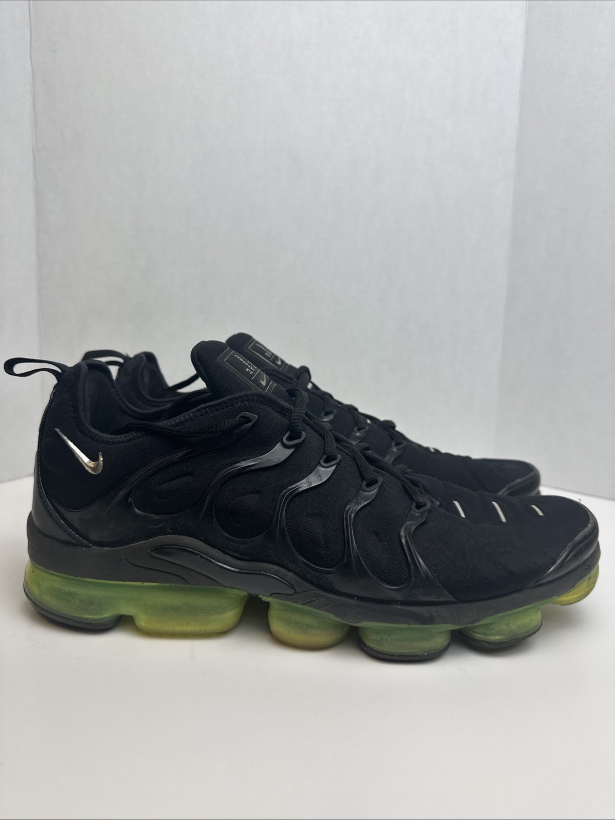 🔥Nike Air VaporMax Plus ‘Black Volt’ – Men’s 13