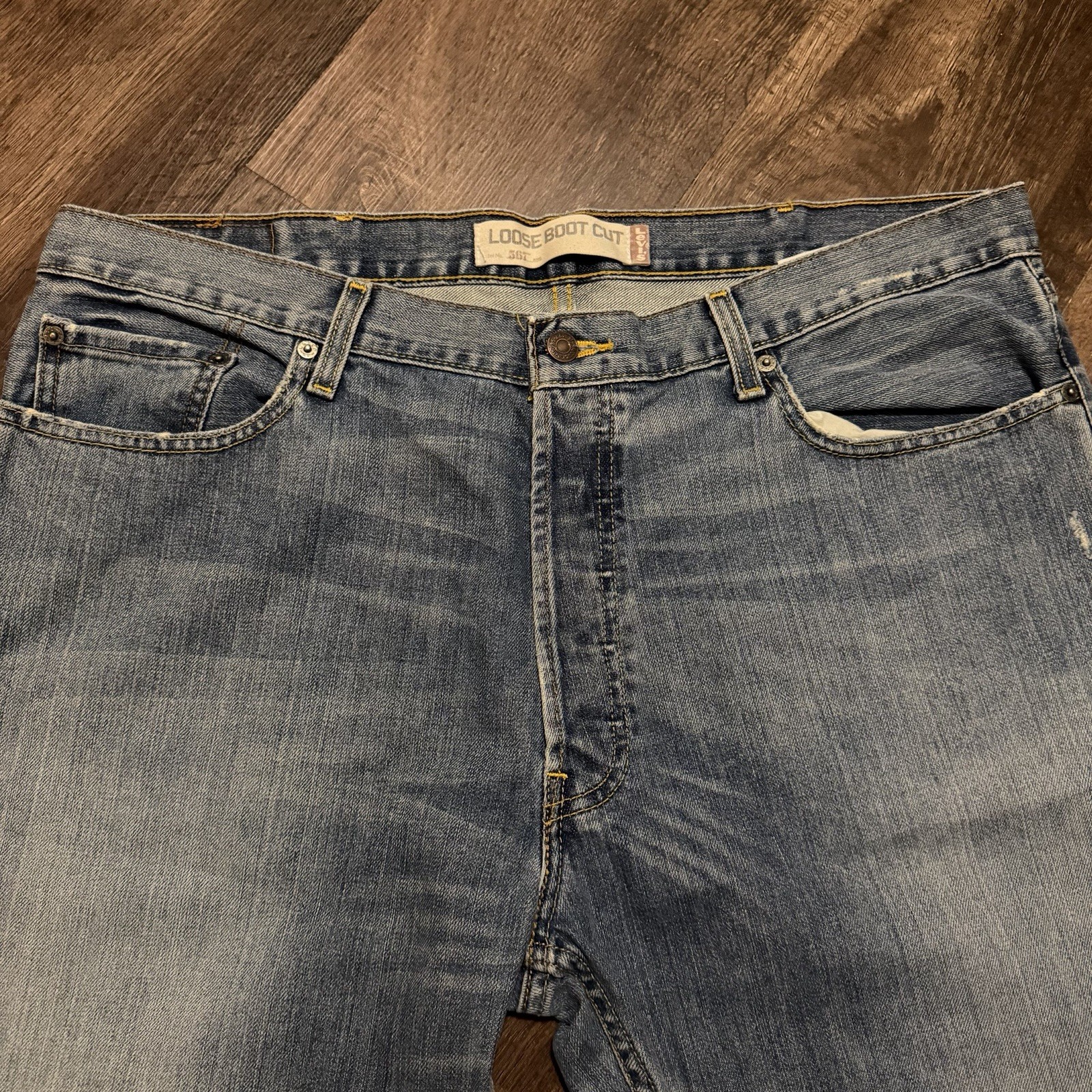 Vintage Levi’s 567 Loose Bootcut Jeans Mens 38×32 Light Wash Baggy Skater Y2K