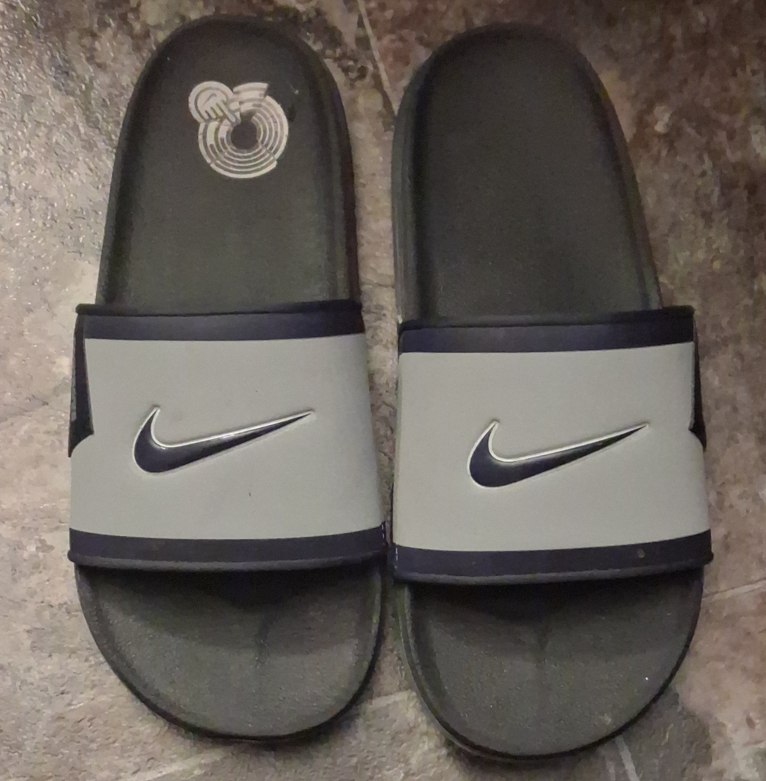 Nike Dallas Cowboys Men’s Cushioned Offcourt Slide Sandals Gray/Navy US 9
