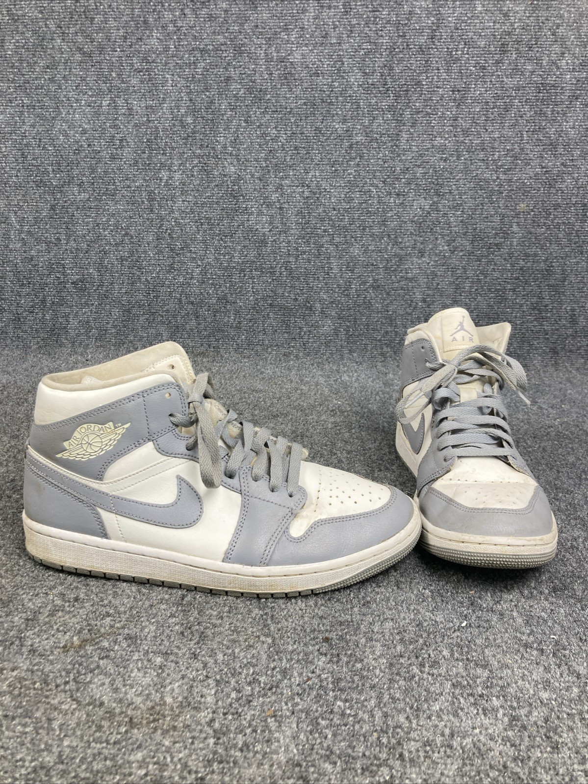 Nike Air Jordan 1 Mid Womens 10 1/2 Stealth Sail Grey White Shoes BQ6472-115