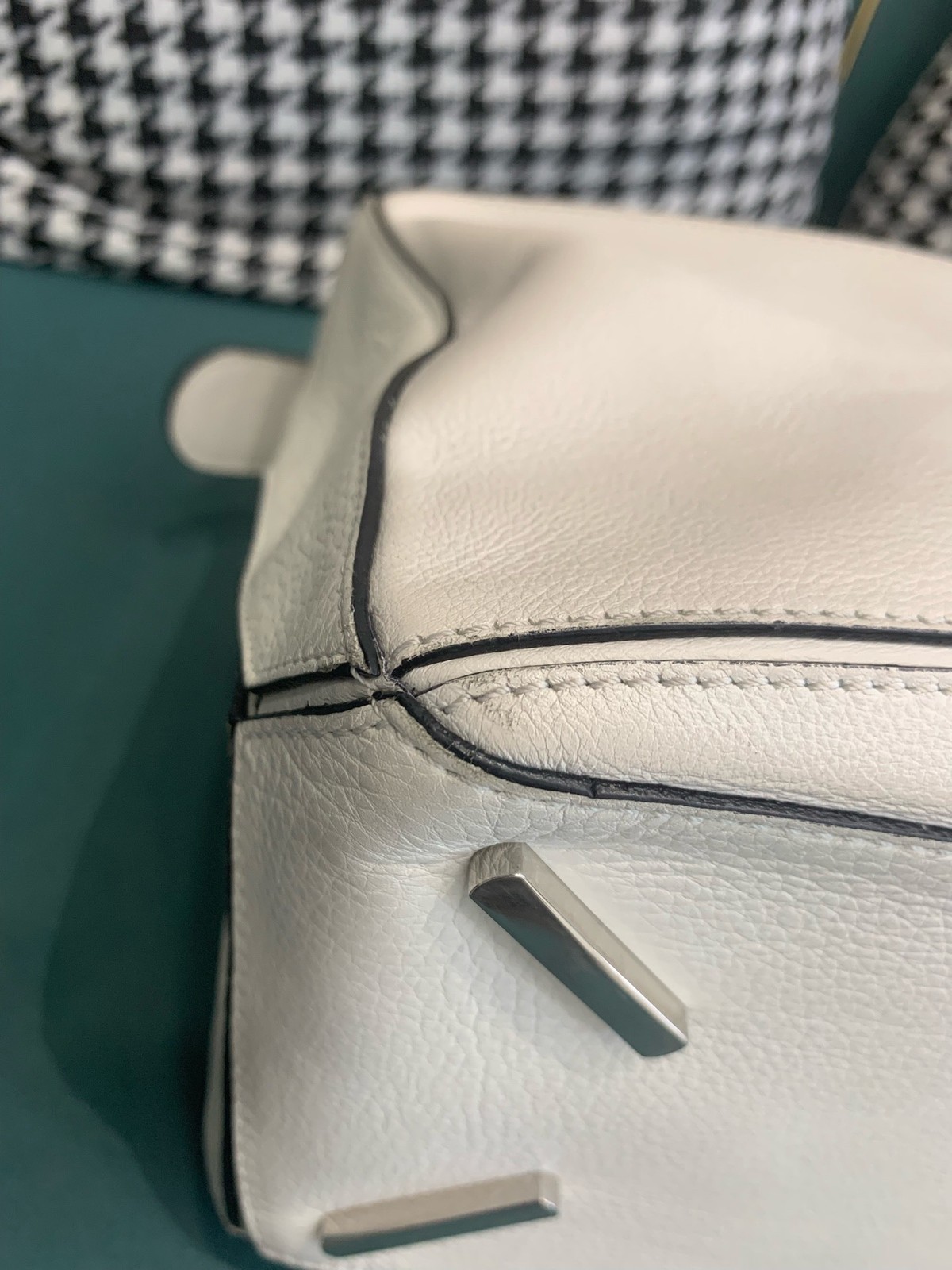 Loewe Pre-Owned Authentic Puzzle Luxury Handbag 322.30.K73 36.5x23x19 cm