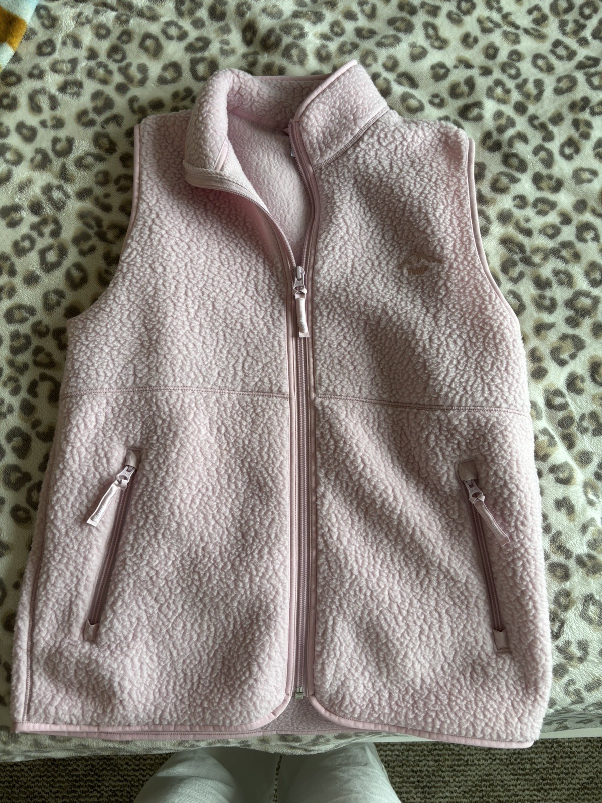 Aritzia TNA Polartec Thermal Pro Mockneck Vest Women’s in Cupid Pink