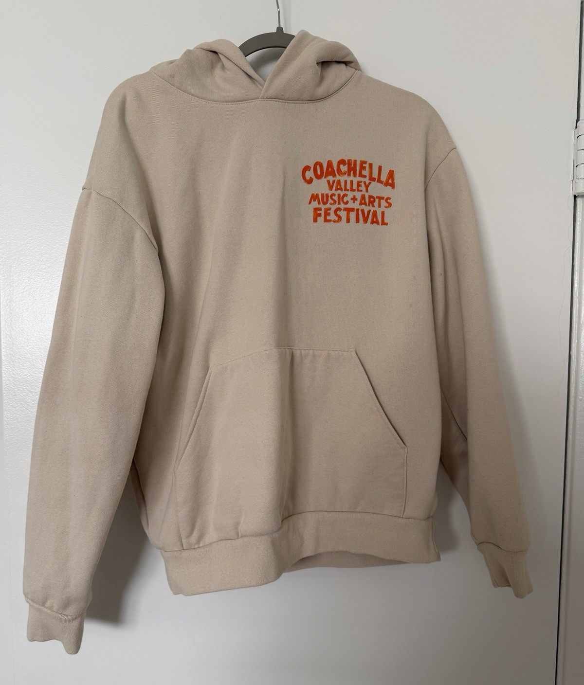 Independent Trading Co Coachella Music Festival Pullover Hoodie Beige S Pockets
