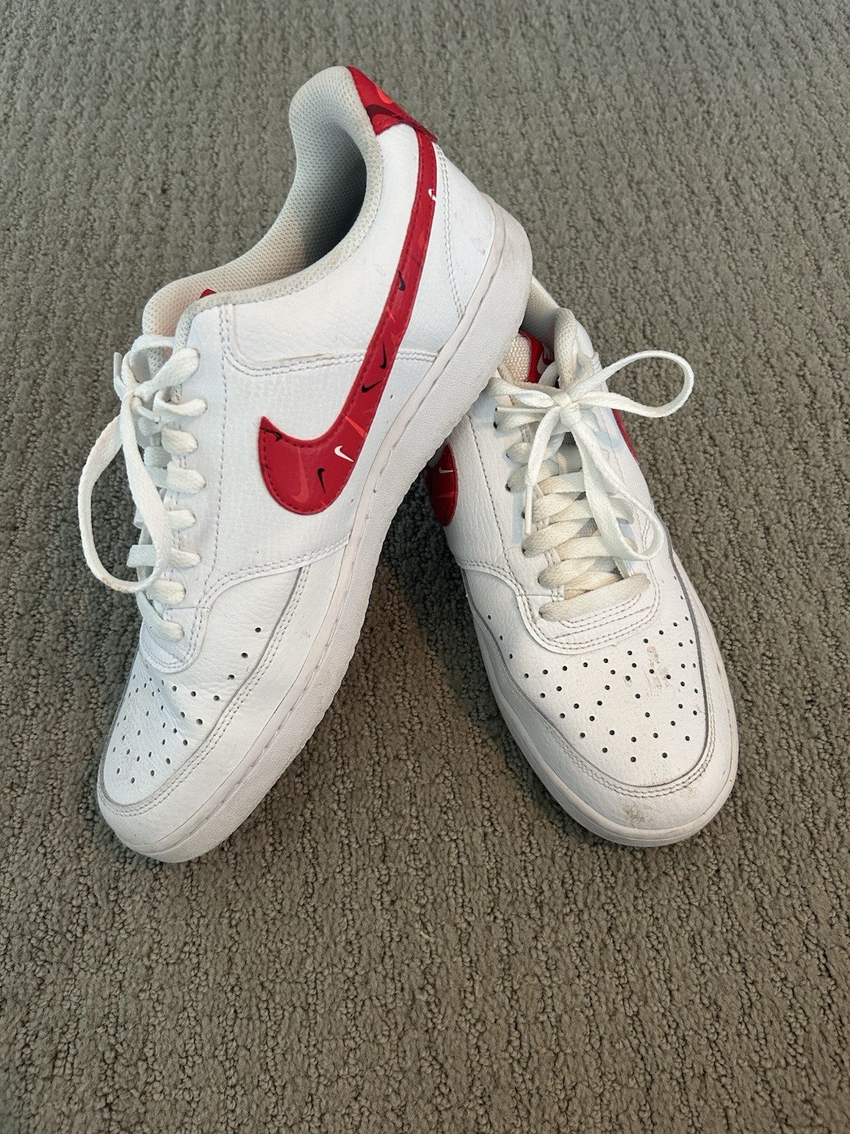 Nike Court Vision Low Sneakers. Barely Worn. Size 10.5 Mens
