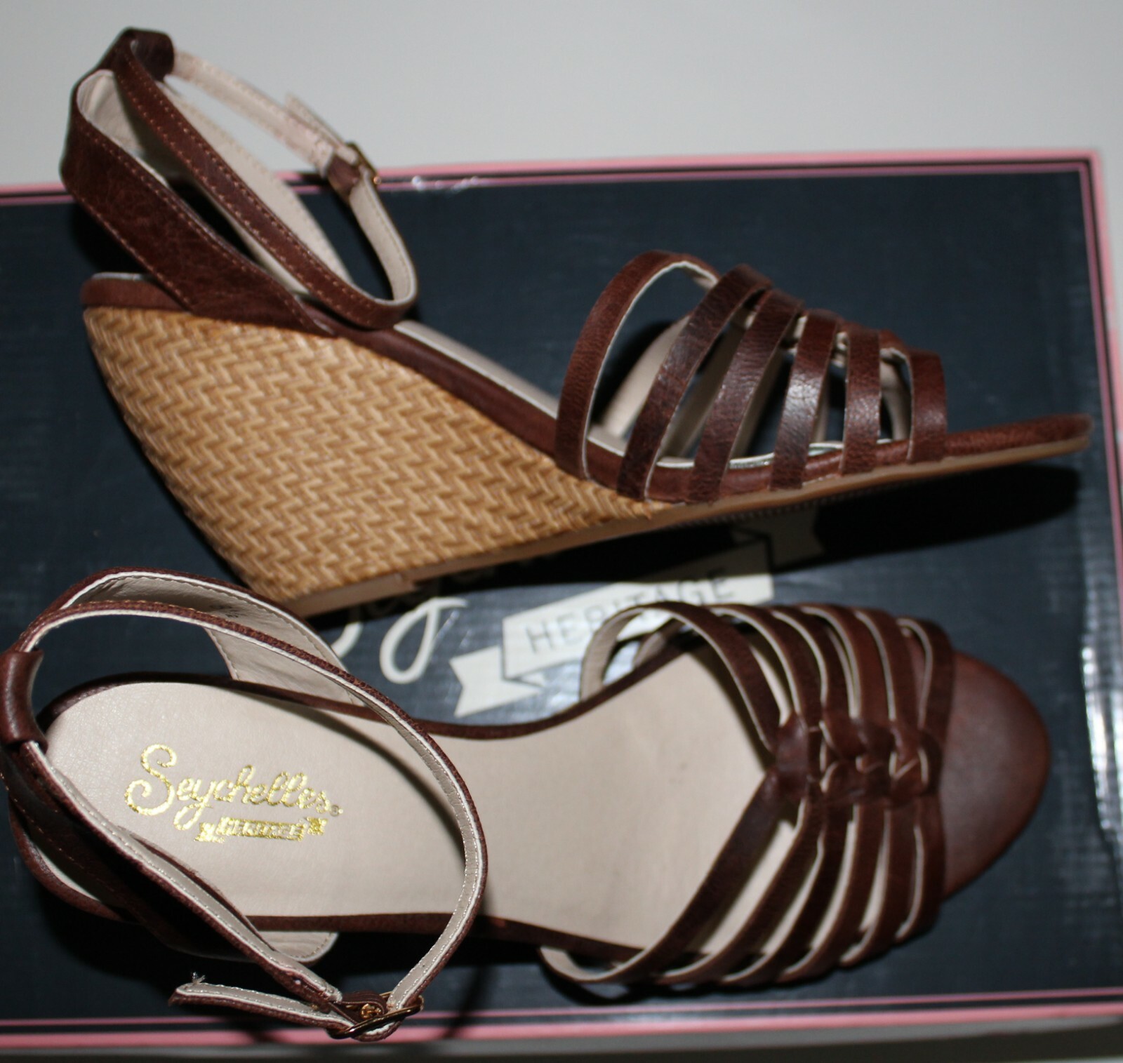 $100 SEYCHELLES HERITAGE TOPNOTCH DARK BROWN WHISKEY WEDGE SANDAL US 8.5