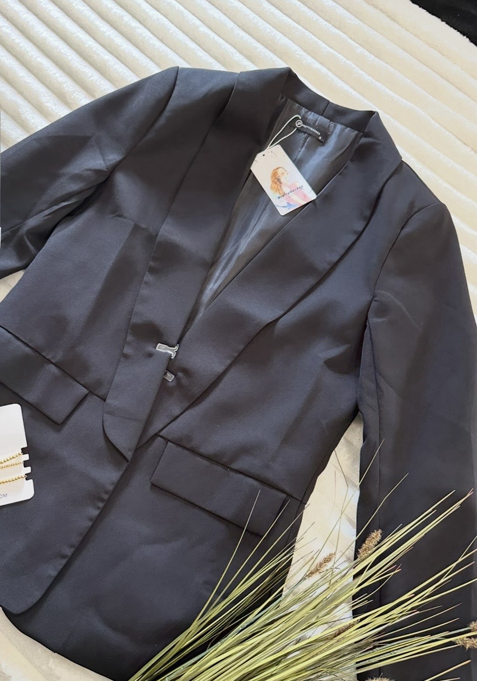 Women’s M Black Blazer Jacket Hook & Eye Lined Pockets Hip Length NWT