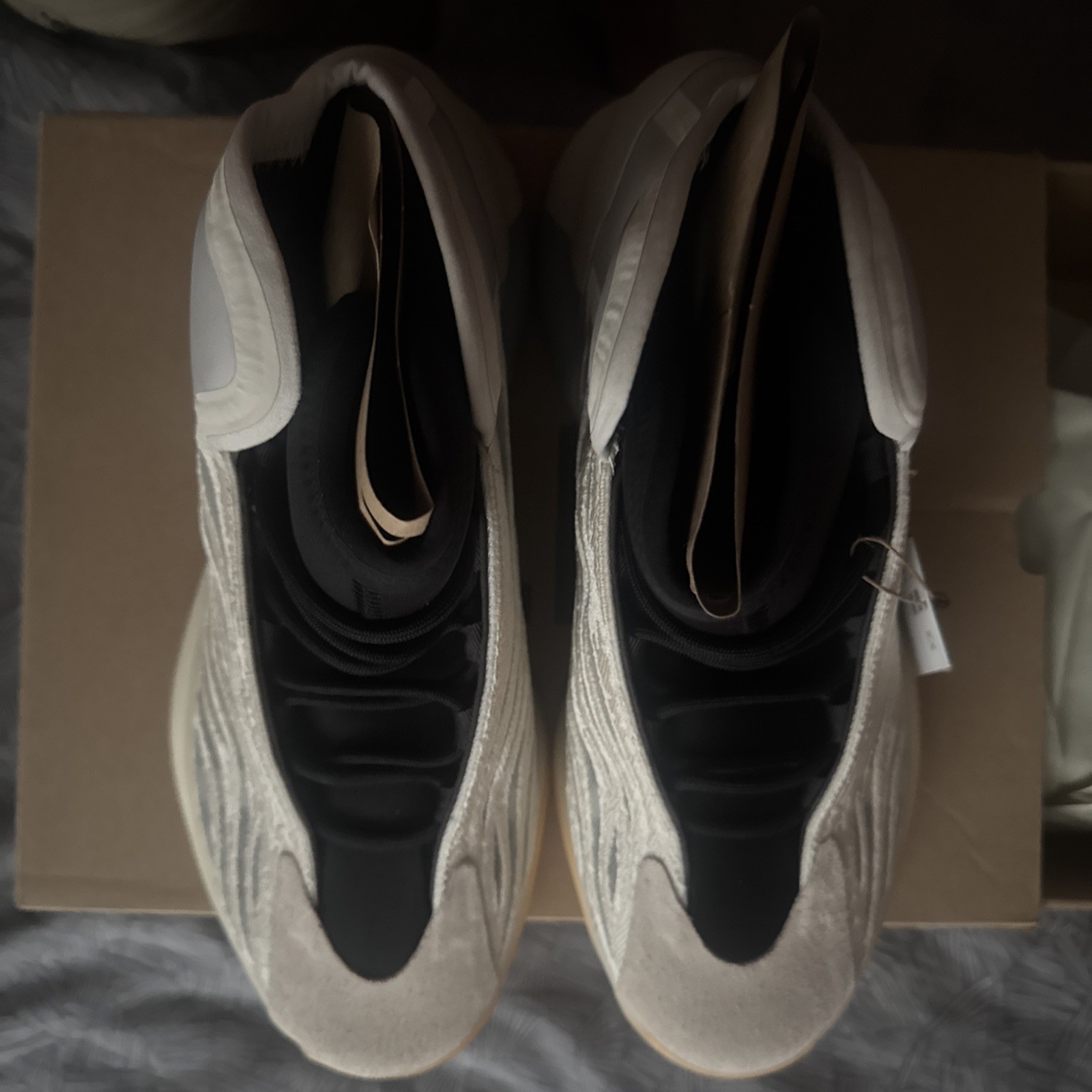 adidas Yeezy Quantum Lace Up Mens Beige Sneakers Casual Shoes HQ2085