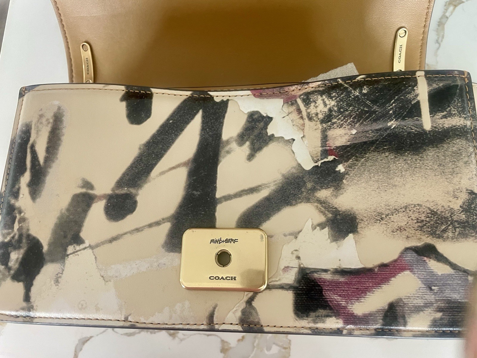Coach X Mint & Serf Bandit Shoulder Bag Glovetanned Leather Ivory multi Graffiti