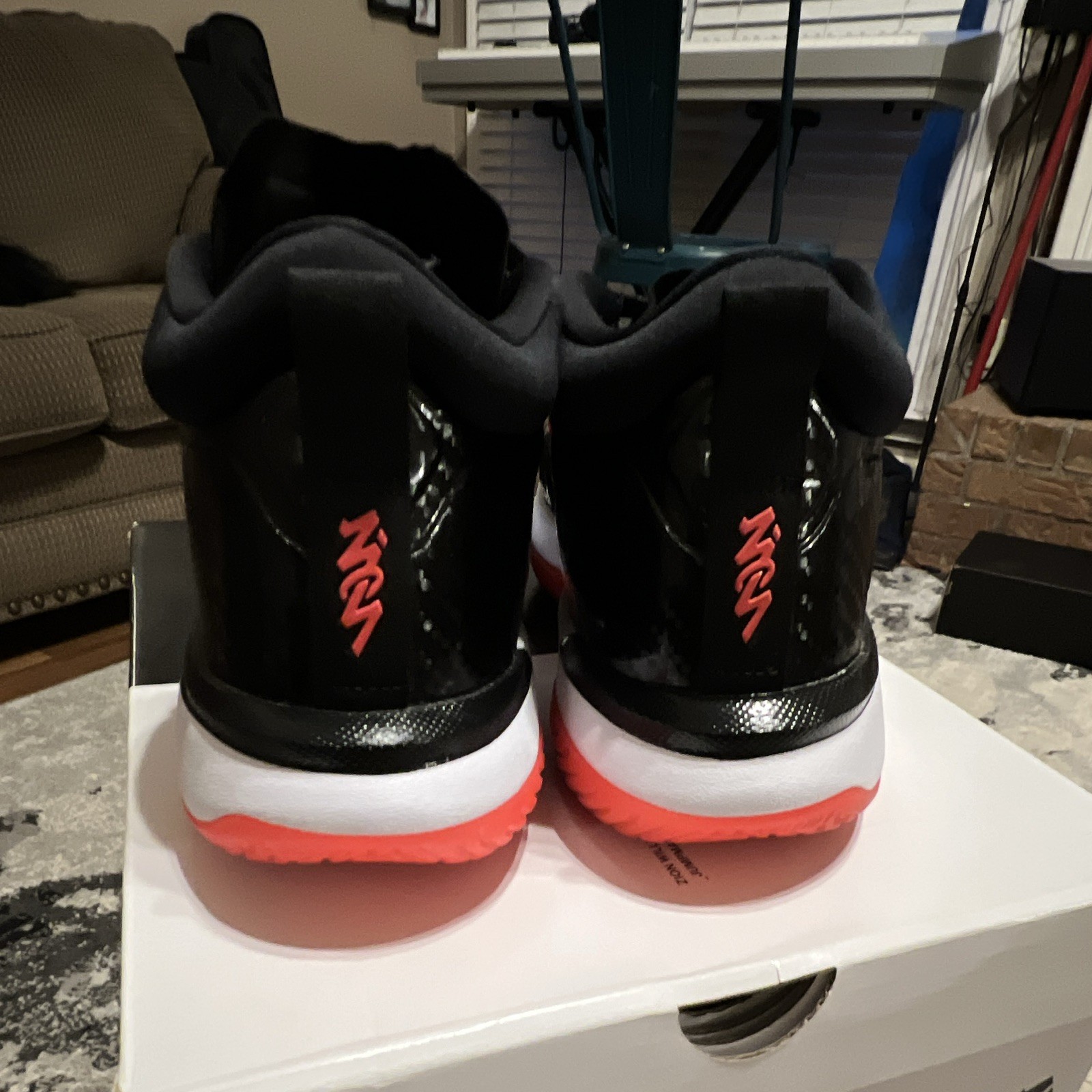 Jordan Zion 1 Men’s Mid Top Basketball Sneakers Lace Up Black Red White