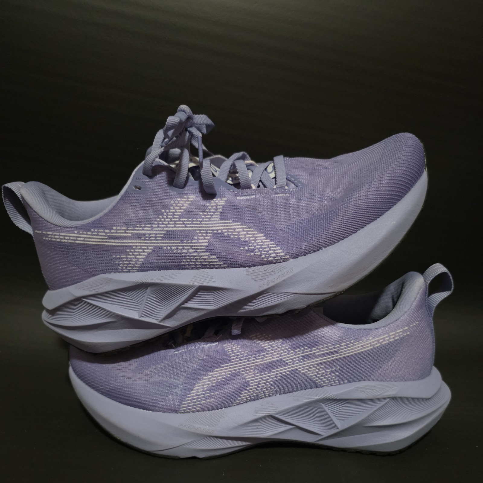 Women’s Asics Novablast 5, Dusk Violet/Lilac Hint, 9 Medium US