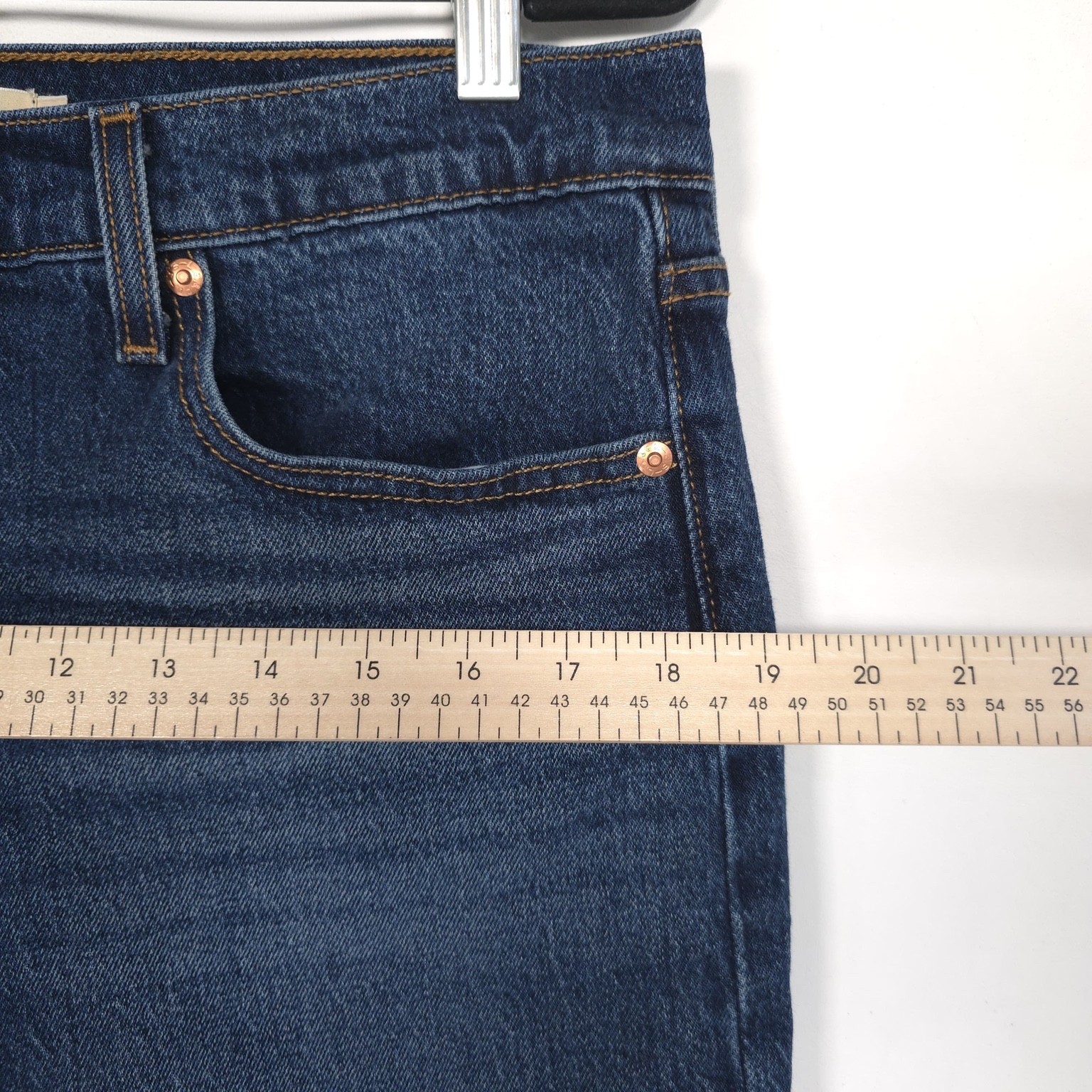 LEVIS PREMIUM Women’s Jeans Wedgie Bootcut Flare 32 Button Fly A8710-0001