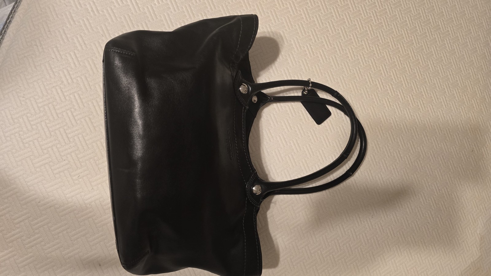 2009 Coach Bleeker Leather Tote Legacy Lining, Inner Pockets, Silver Hardware