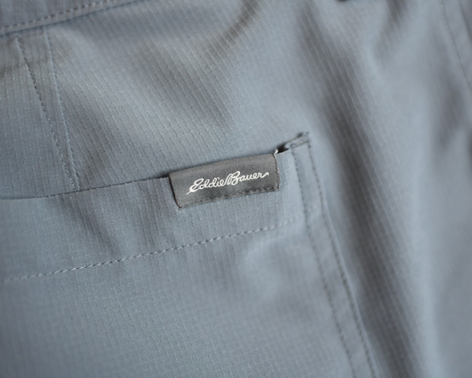 Eddie Bauer Guide Pro Capri Pants Womens 14 Gray Stretch Hiking Outdoor Cargo