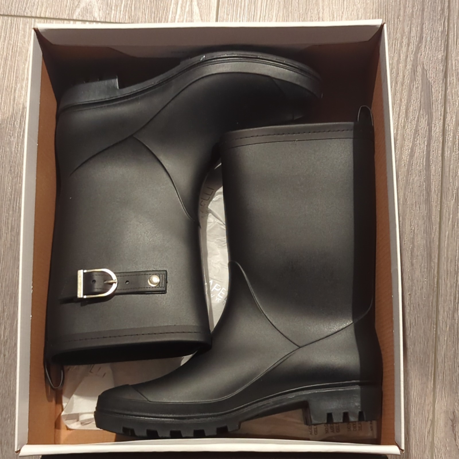 Capelli New York Women’s Black Matte Rubber Mid-Calf Rain Boots Buckle 7M