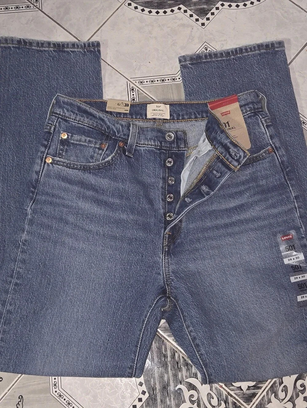 Levis 501 Light Stretch Straight Leg Ladies Jeans 29×30 NWT