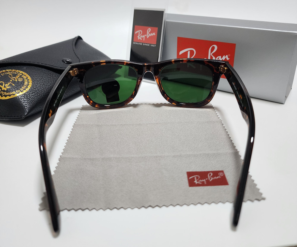Ray-Ban Wayfarer RB2140 Sunglasses Glossy Black Frame Glass Green Lens 50mm