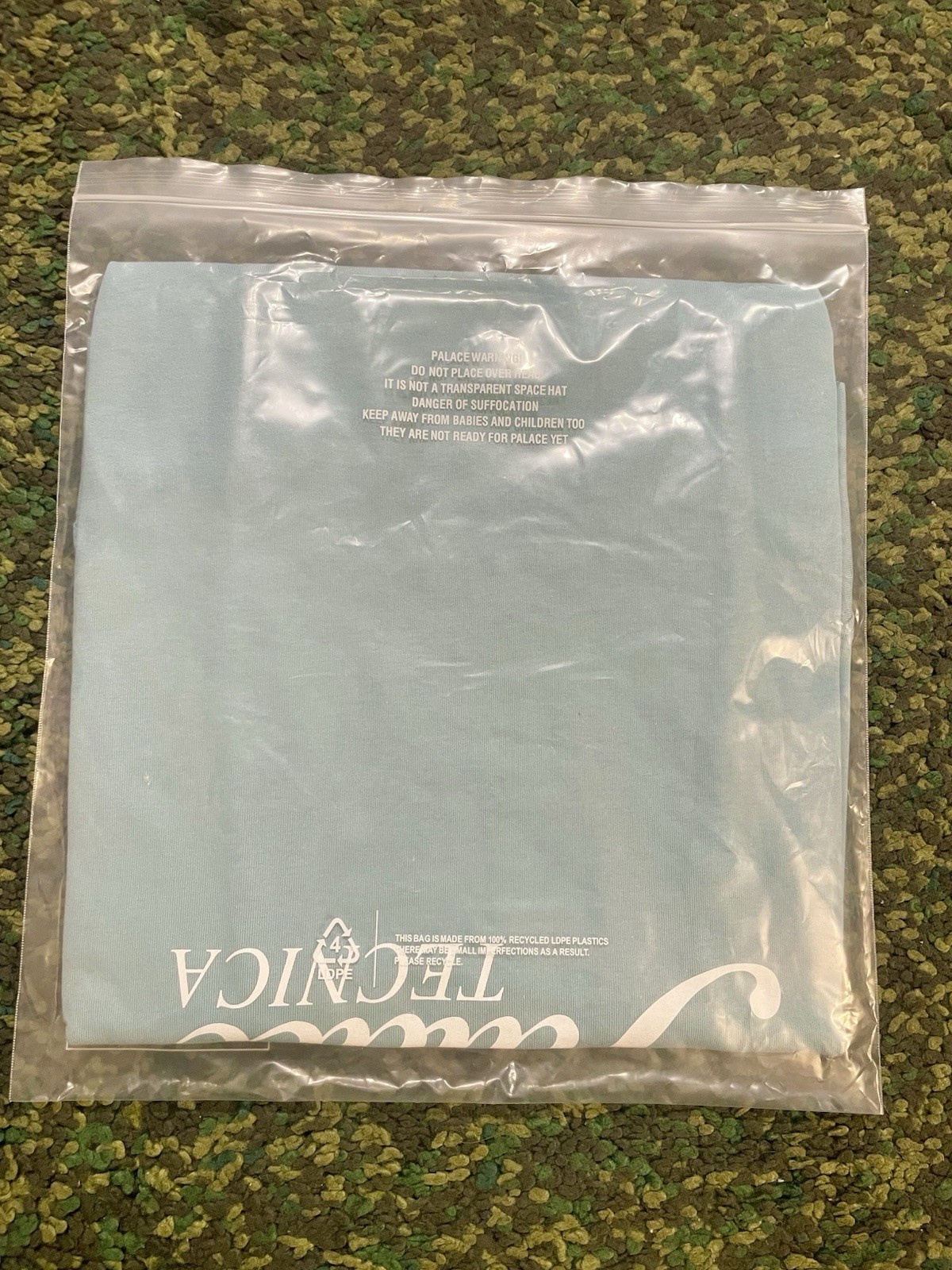 PALACE COPA AMERICA T-SHIRT COPA BLUE Medium, M. Football / Soccer, In Hand