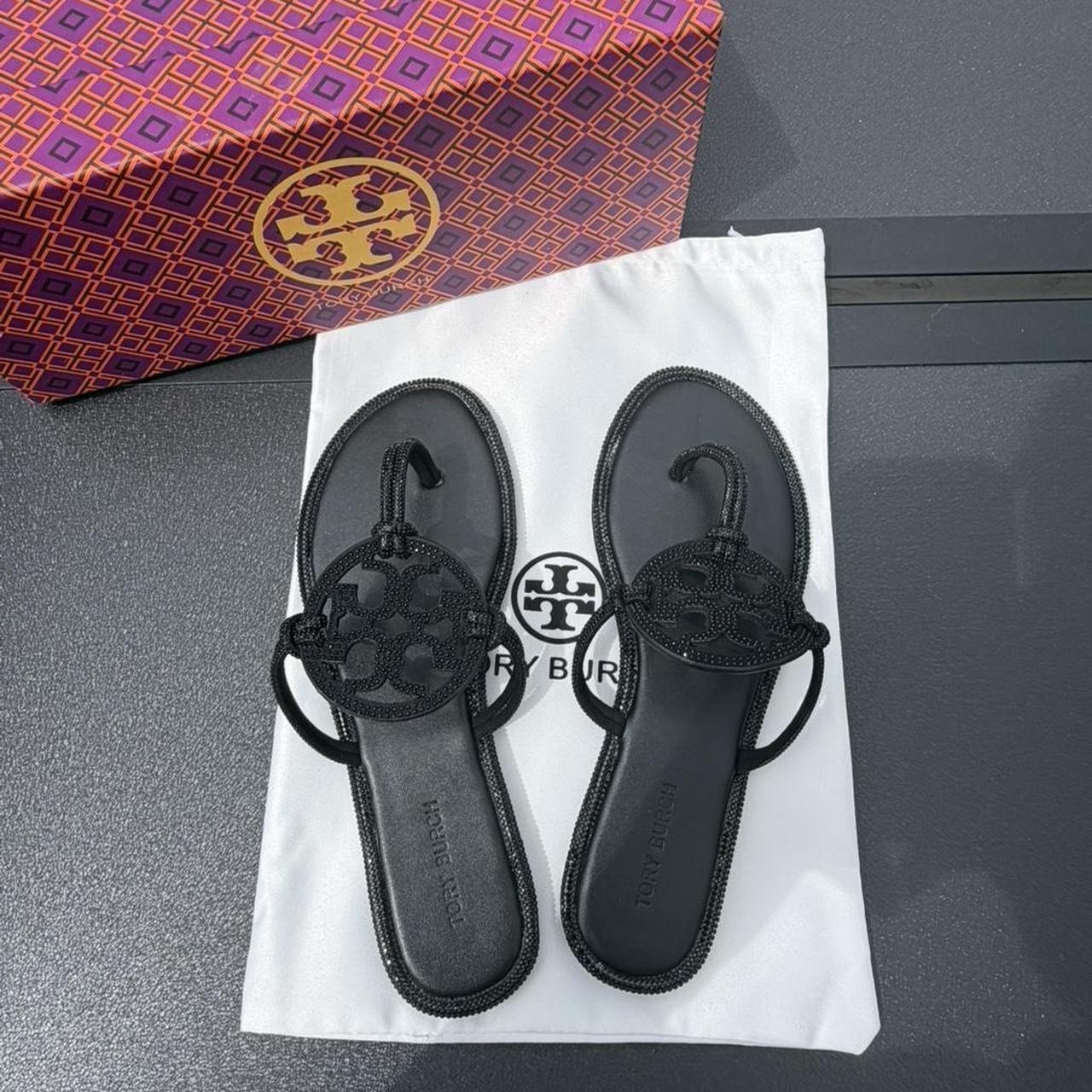 Tory Burch Black Rhinestone Logo Thong Leather Sandals Women’s Size 8 Slip-On