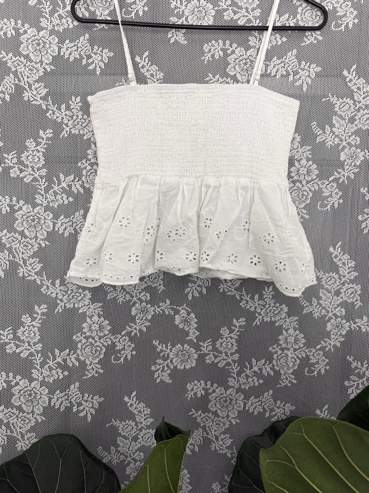 Love Tree White Smocked Eyelet Ruffle Square Neck Spaghetti Strap Cropped Tank L