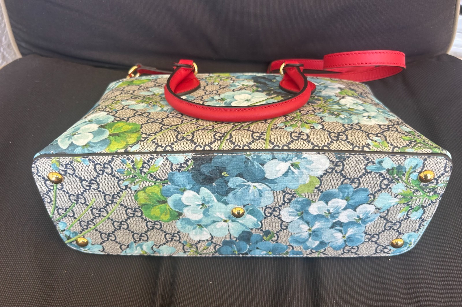 Gucci Blooms GG Supreme Blue Floral Satchel – Free Shipping