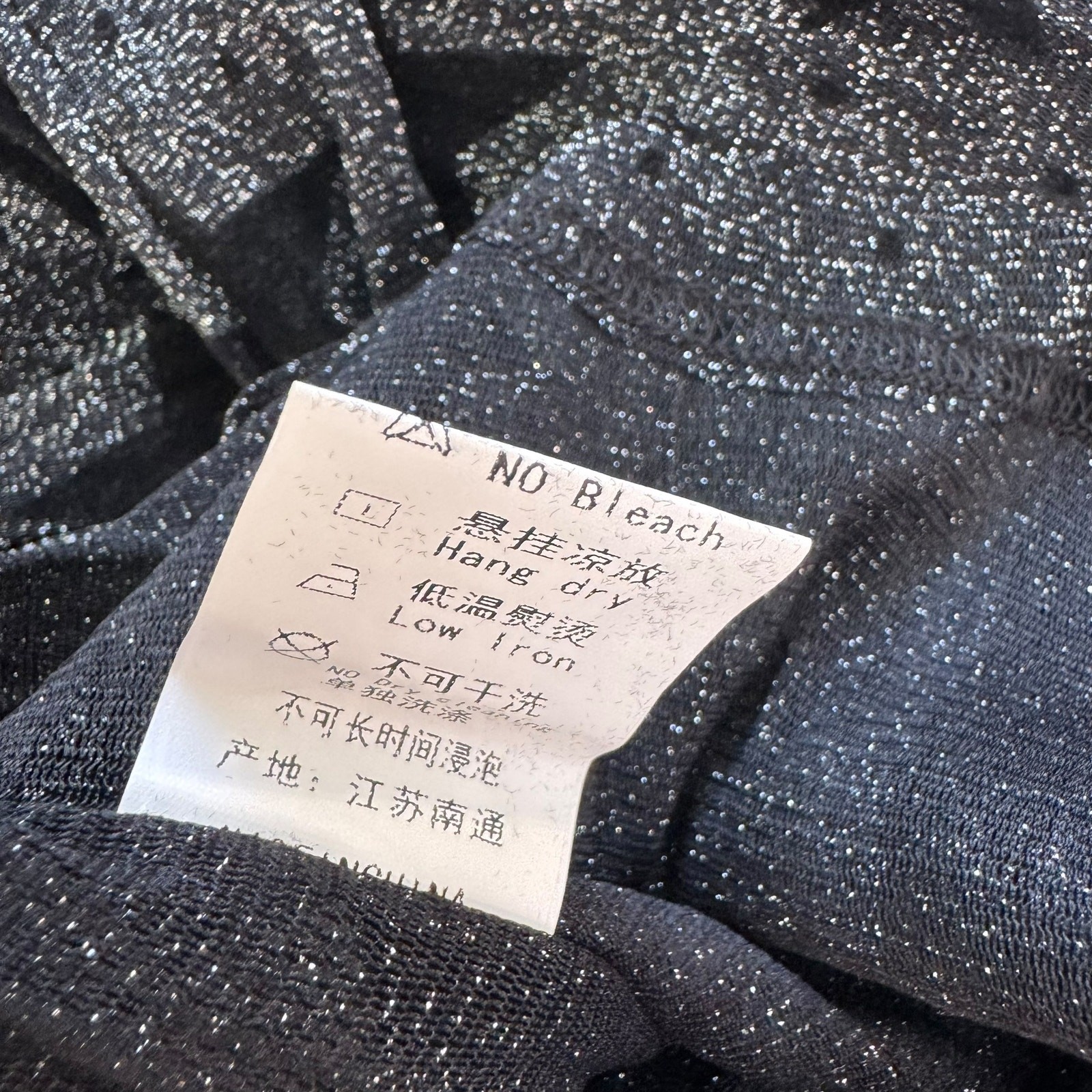 New Haoduoyi Black Stars Tie Front Shimmery Silver Long Sleeves Blouse Size S