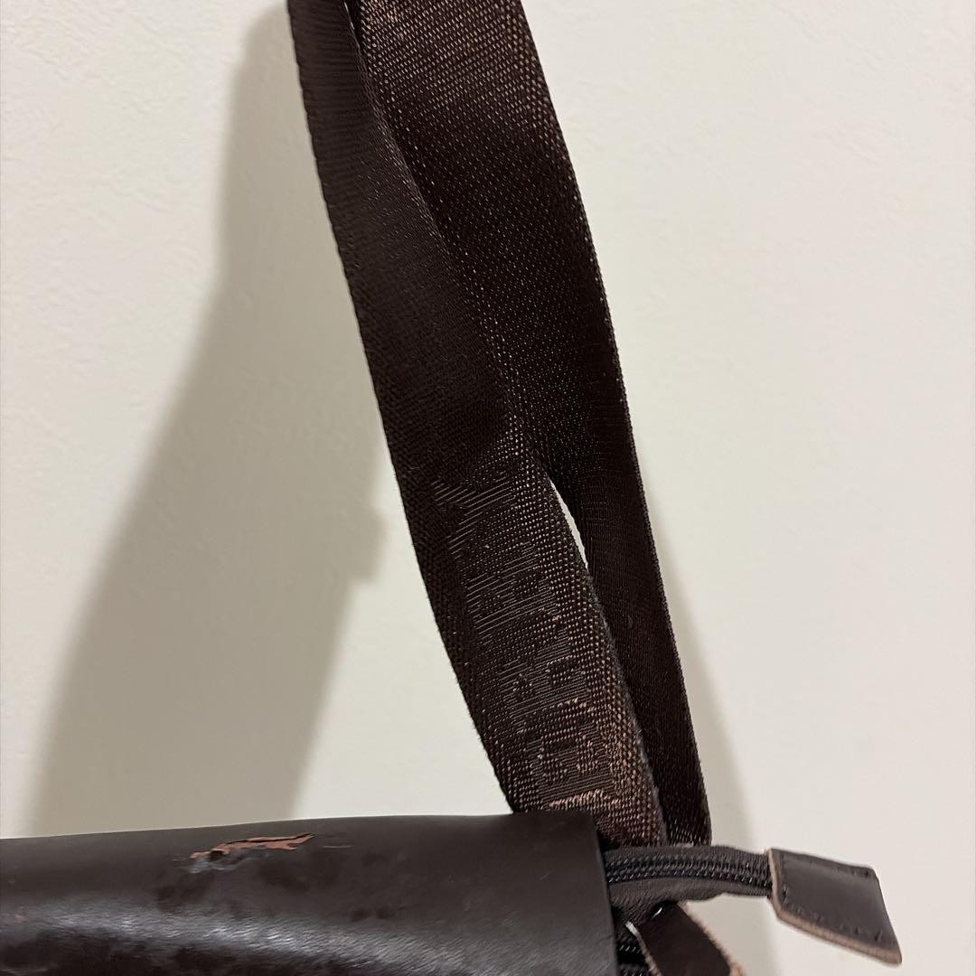 Authentic Burberry Brown Leather Shoulder Bag, Damaged, 12.6in Width