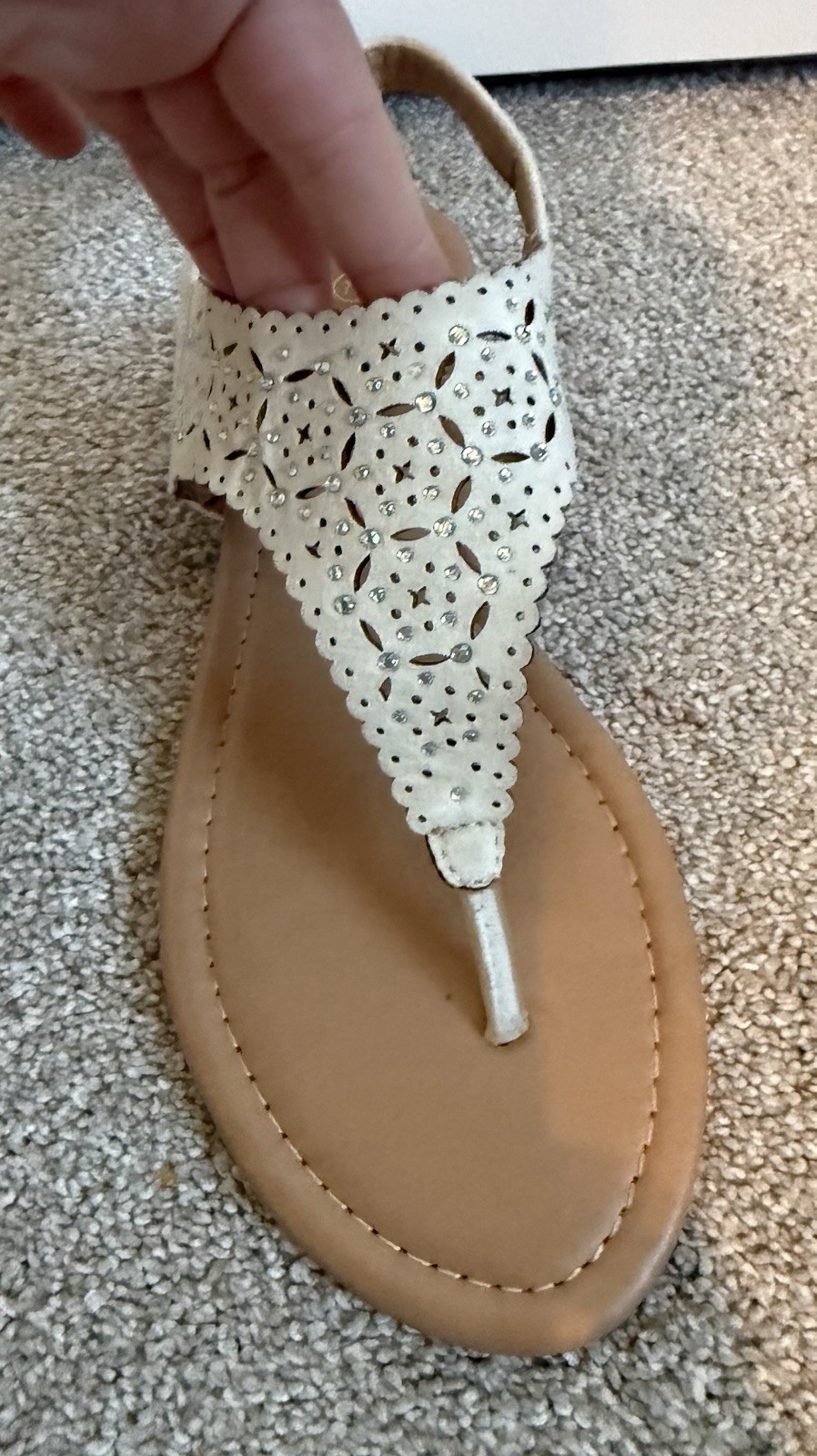 Dream Pairs Women’s White Rhinestone Thong Flat Sandals Ankle Strap Buckle 7.5
