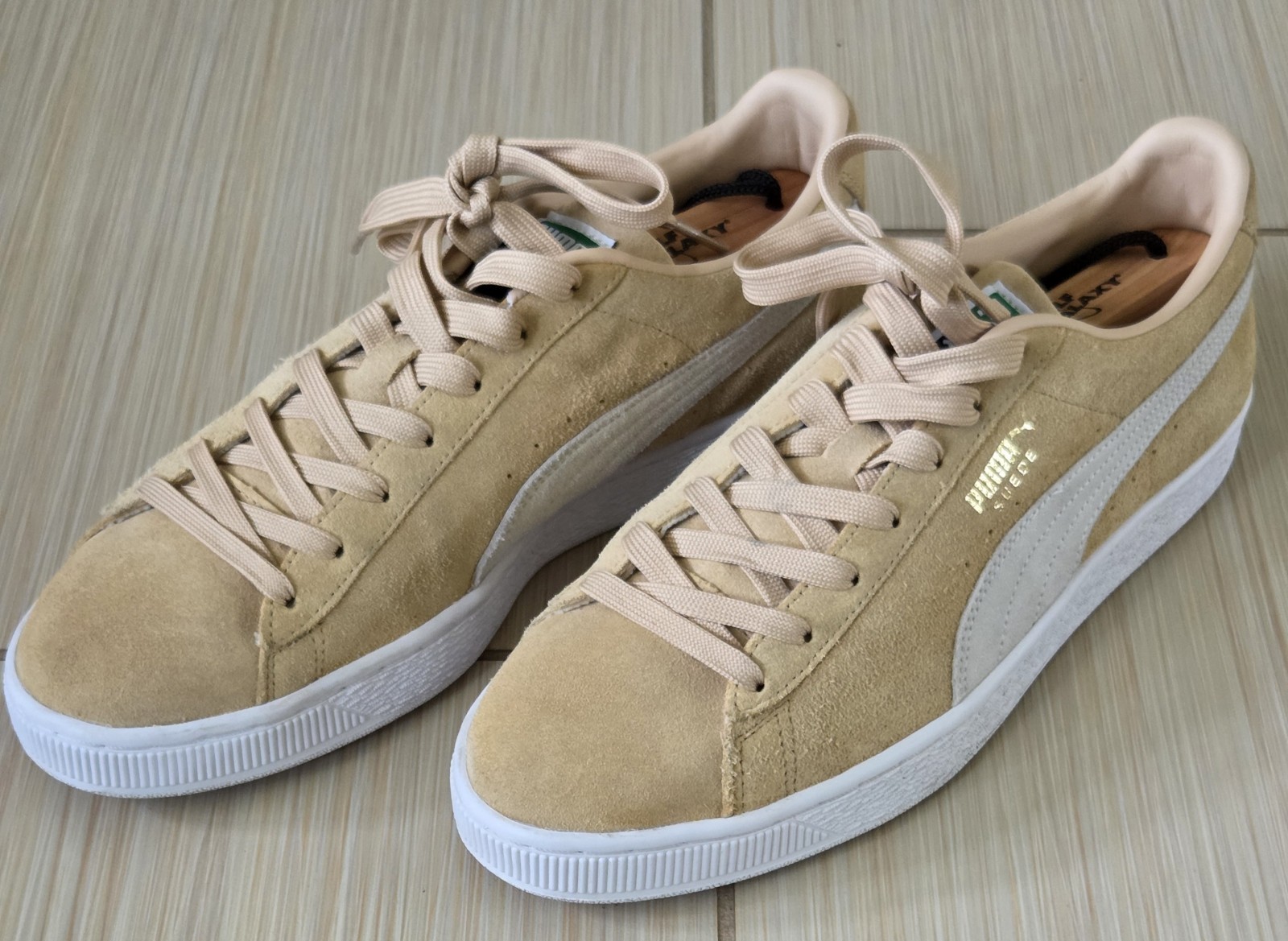 Size 10 Puma Suede Classic+ Beige Mens Lace-Up Athletic Sneakers 363242-08
