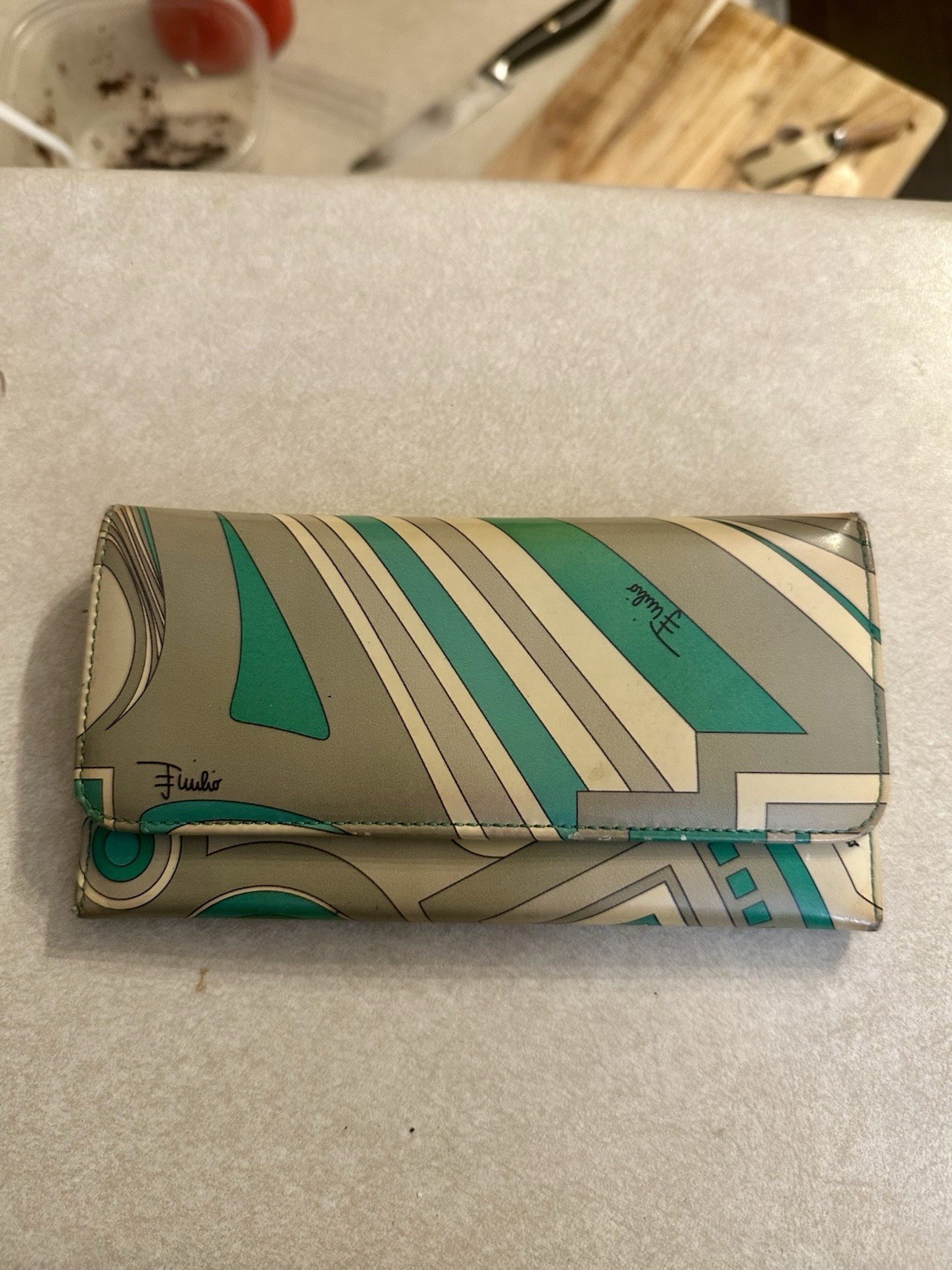 Emilio Pucci Wallet Green/White/Gray 7.4 In, Vintage In Good Condition