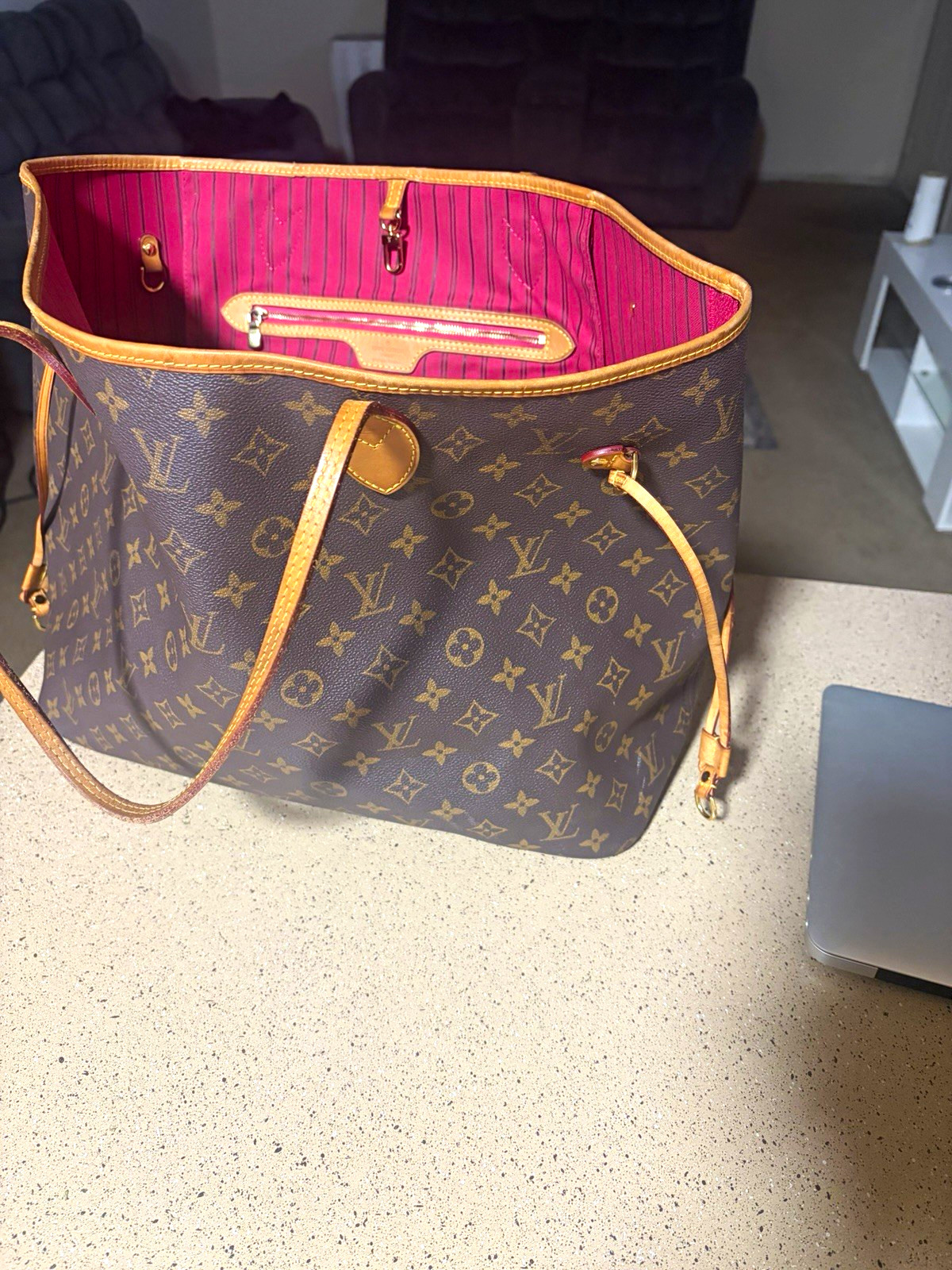 Louis Vuitton Monogram Tote Bag Pink Lining, Inner Pockets, Gold Hardware