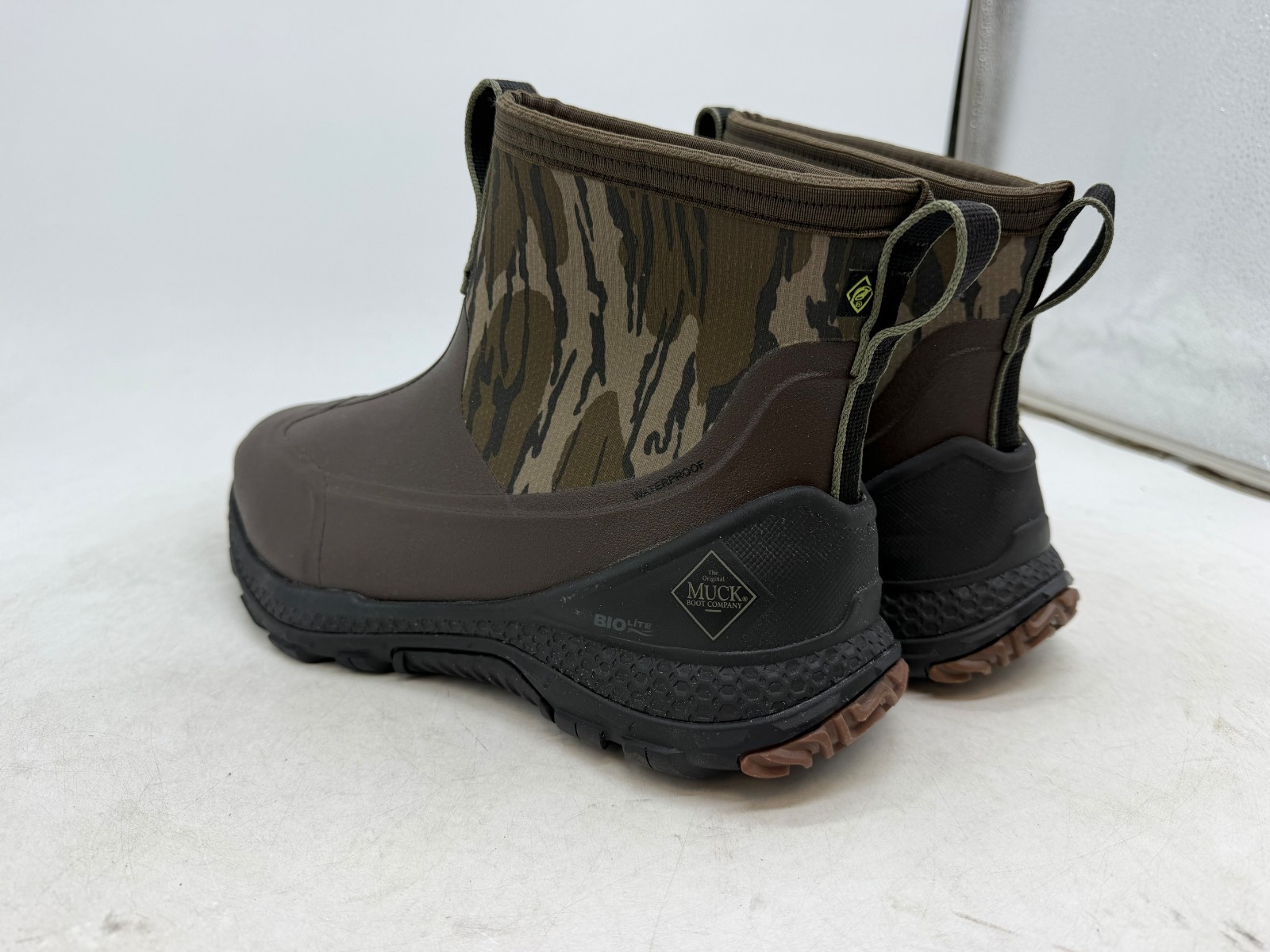 Muck 8″ Outscape Max Boots Men’s Mossy Oak Bottomland Slip On Waterproof – 11
