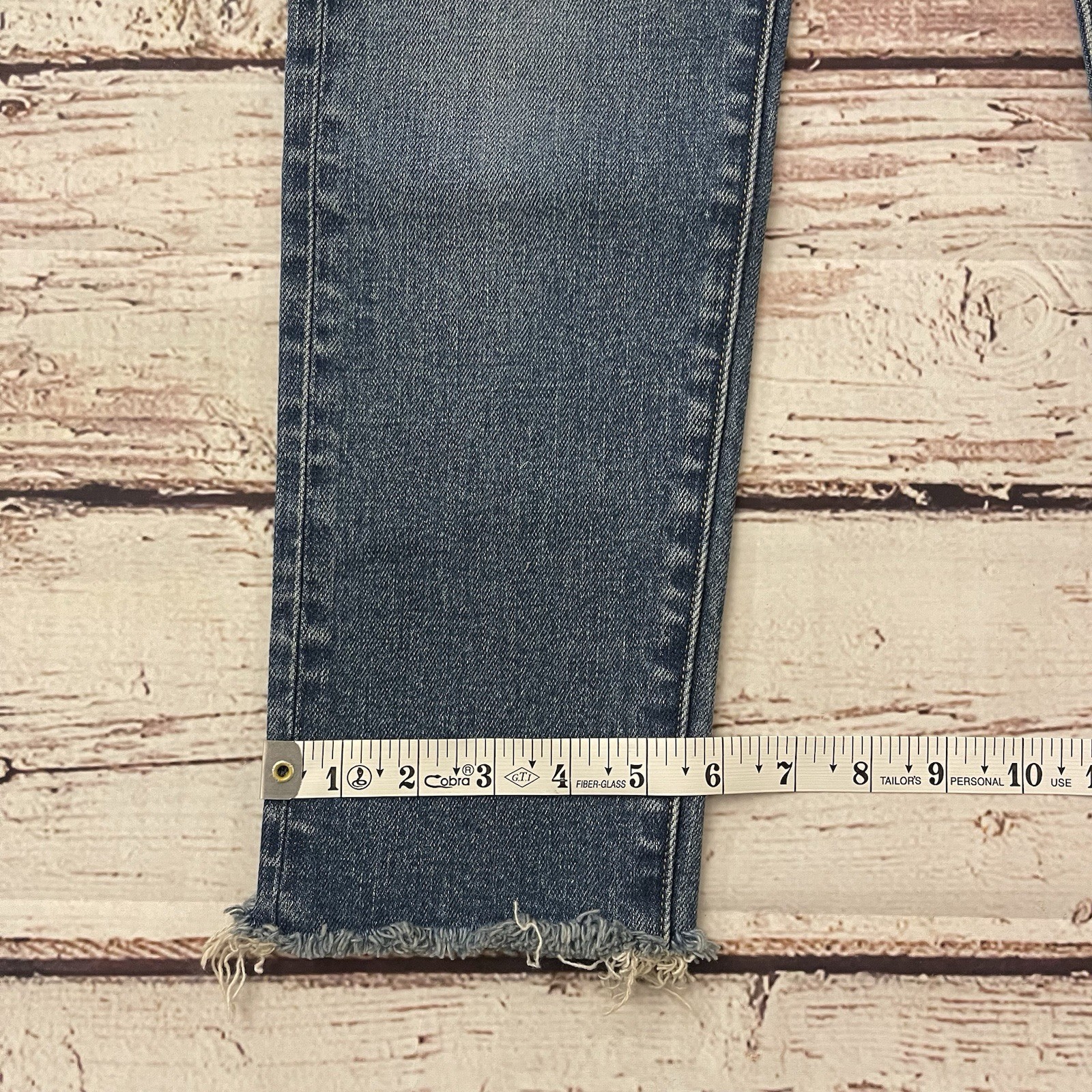 Levi’s Studio Taper Made In Japan Jeans Sz 27 Inseam 29” Made & Crafted Sample
