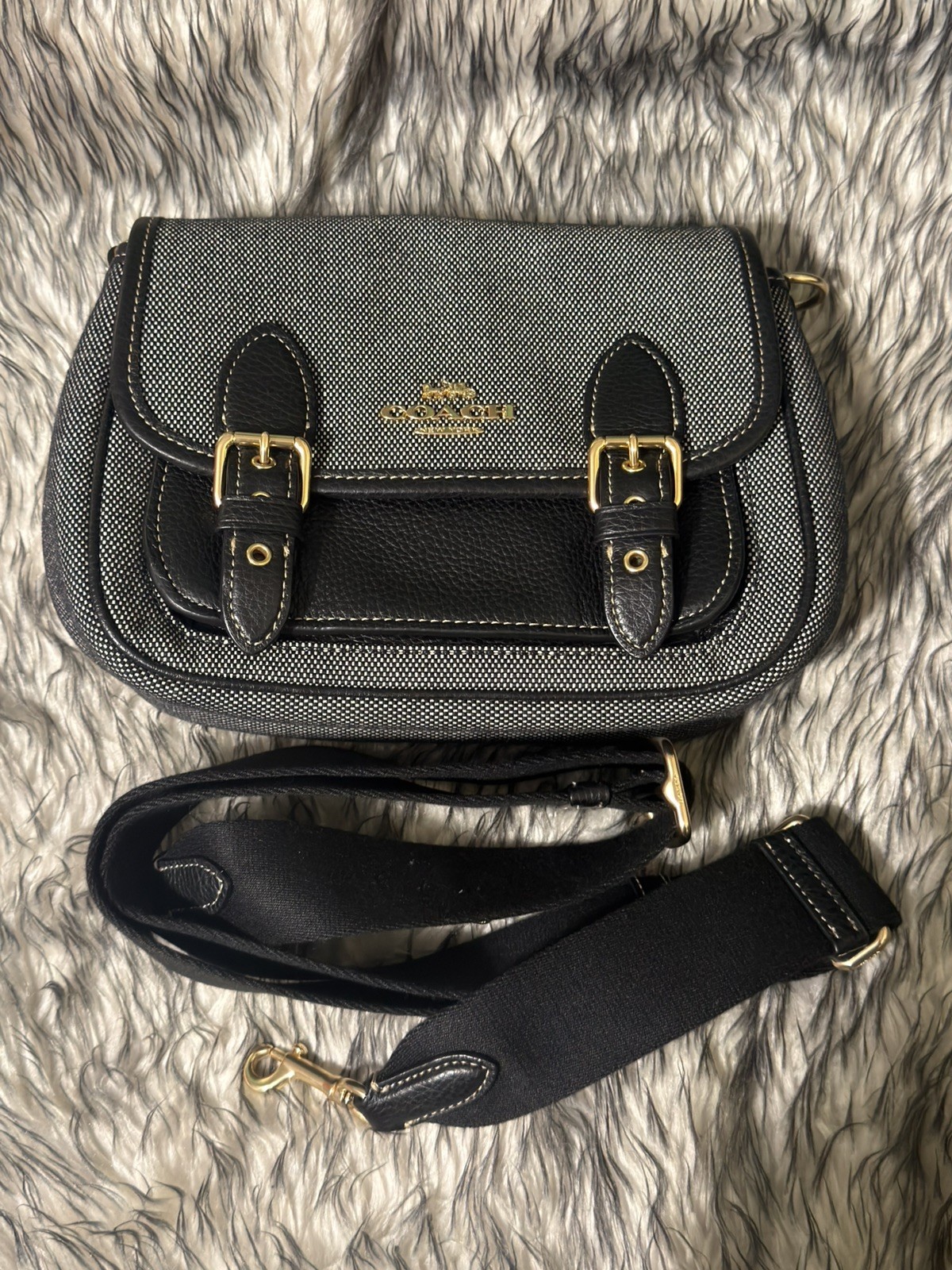Coach Lucy Small Crossbody Bag Black Magnetic Flap Buckle Adjustable Strap