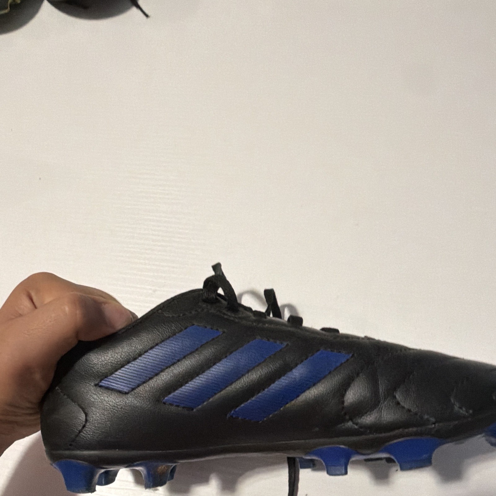 adidas Men’s Black/Blue Leather Soccer Cleats Lace-Up Low Top Plastic