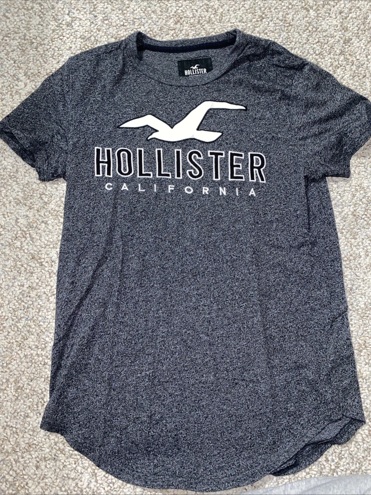 Hollister Unisex T-Shirts Small Short Sleeve Logo Crew Neck Tee Light/Dark Grey