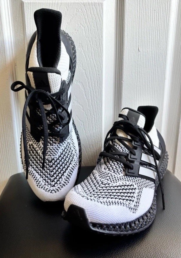 ADIDAS | ULTRA 4D in the “Panda”🐼/”Oreo” 2.0 colorway. SIZE:13. Code: IG2262
