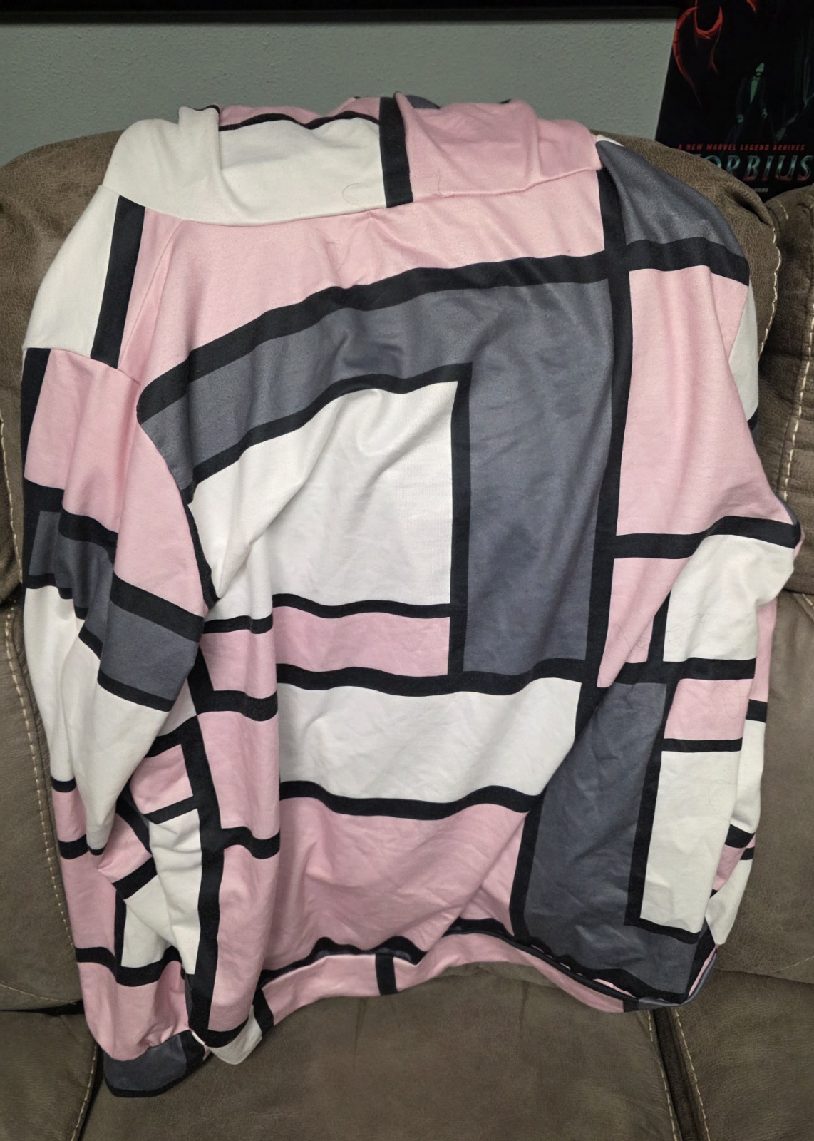 Geometric Color-Block Hoodie and pants set in 4x size