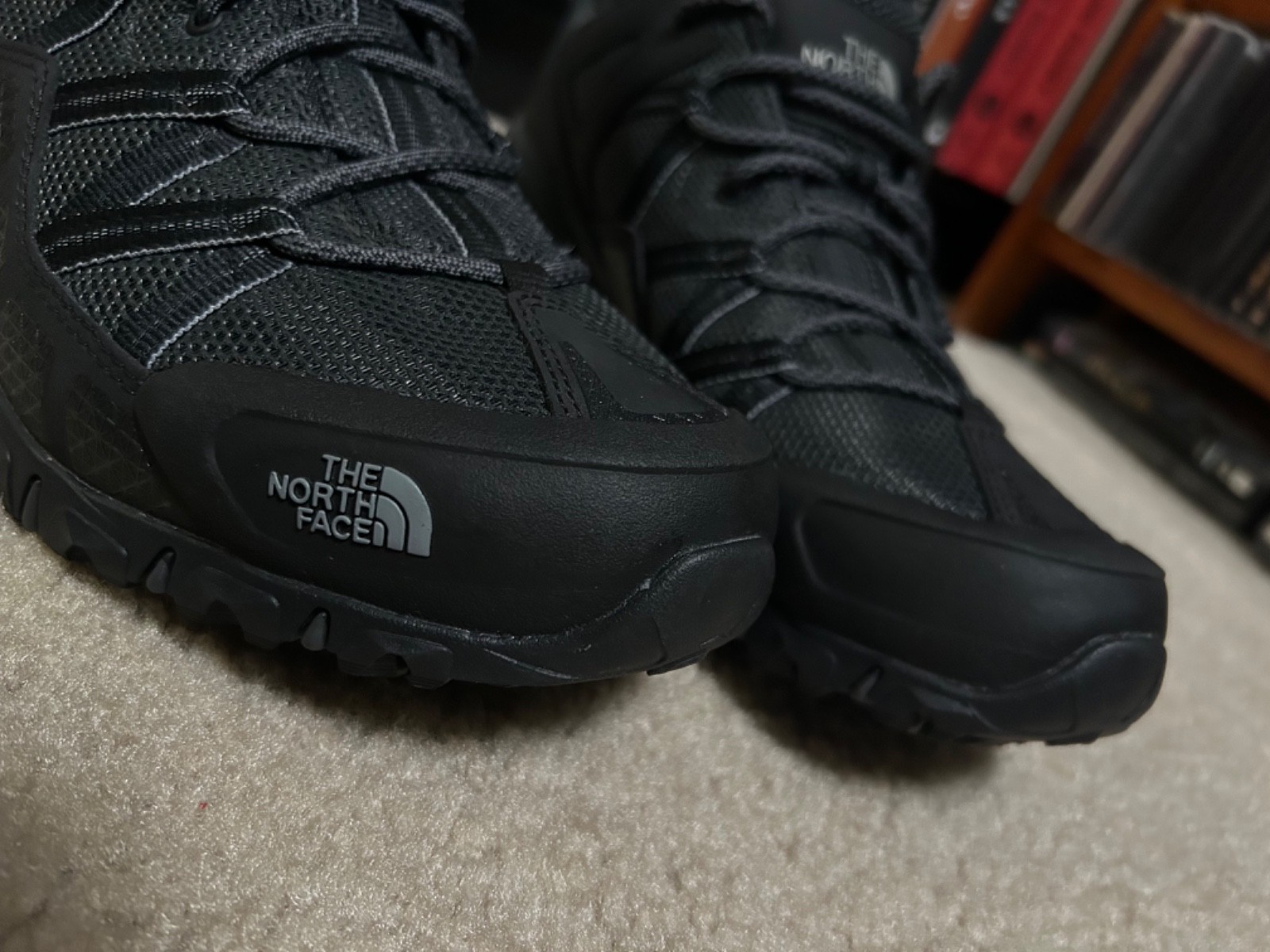 The North Face Ultra 111 Mens SIZE 10 Trail Hiking Shoes Dark Shadow Gray/Black