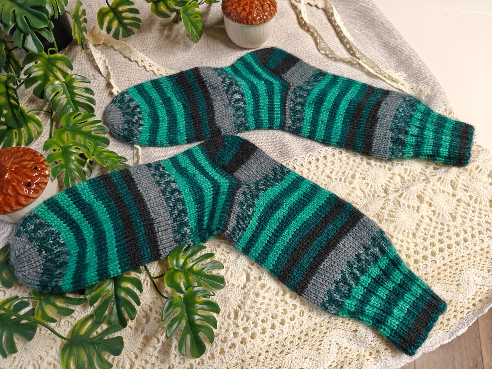 Malachite Elf | Hand Knit Wool Socks | EU 38-39 | Cozy Green Socks | Handmade