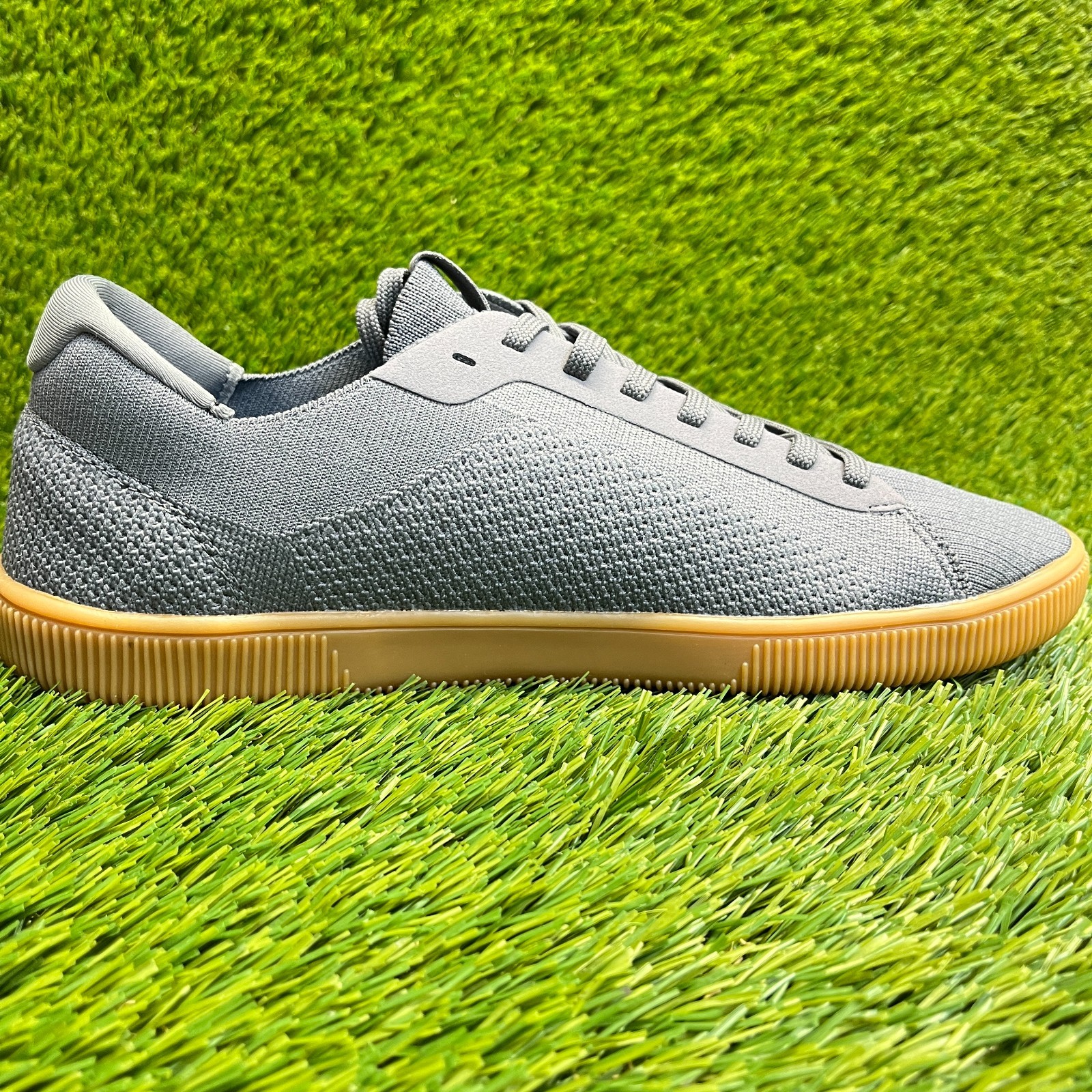 Flux Adapt Trainer Gray Gum Mens Size 10 Athletic Walking Knit Shoes Sneakers