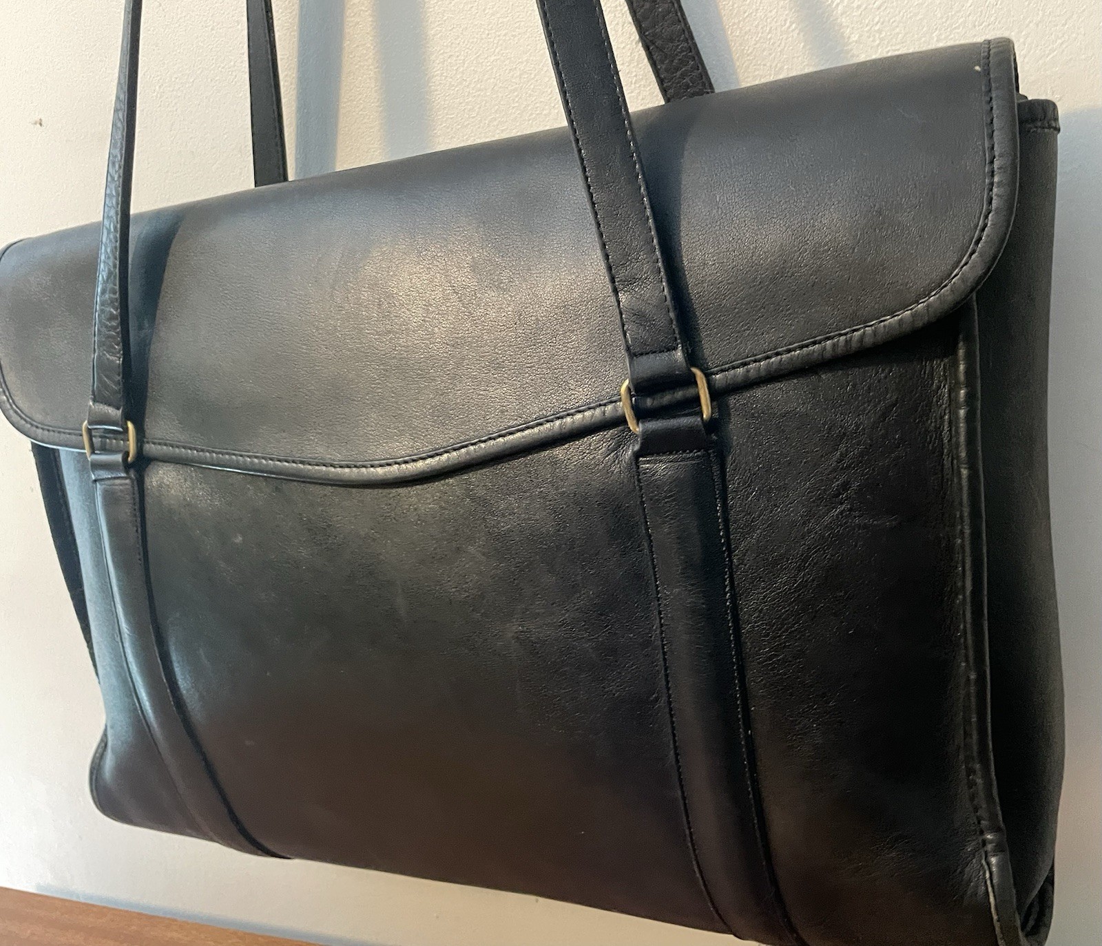 vintage Coach black envelope shoulder bag 5190