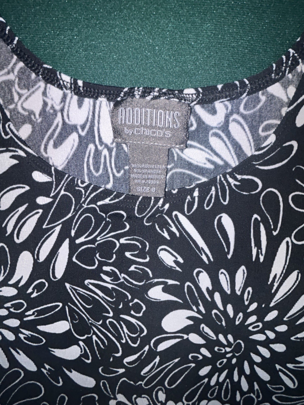 Additions by Chico’s Black White Floral Sleeveless Scoop Neck Tank Top 0