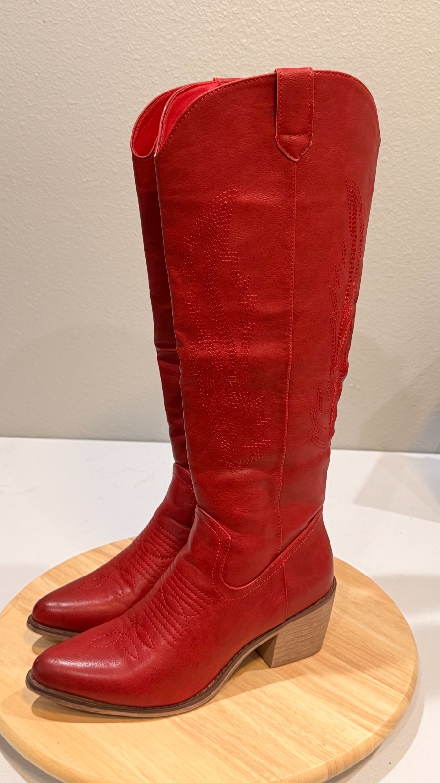 Pierre Dumas Women’s Red Cowboy-Style Knee-High Boots – 8.5 US