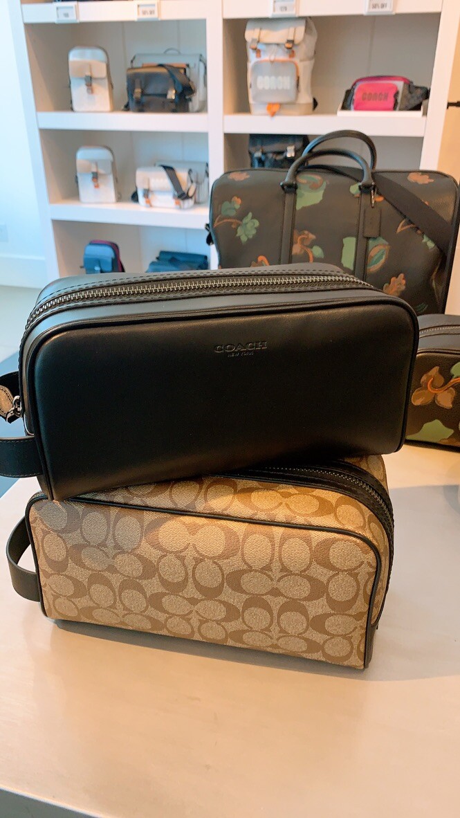 NWT Coach Small/Large Travel Kit In Signature Canvas/With Coach Patch